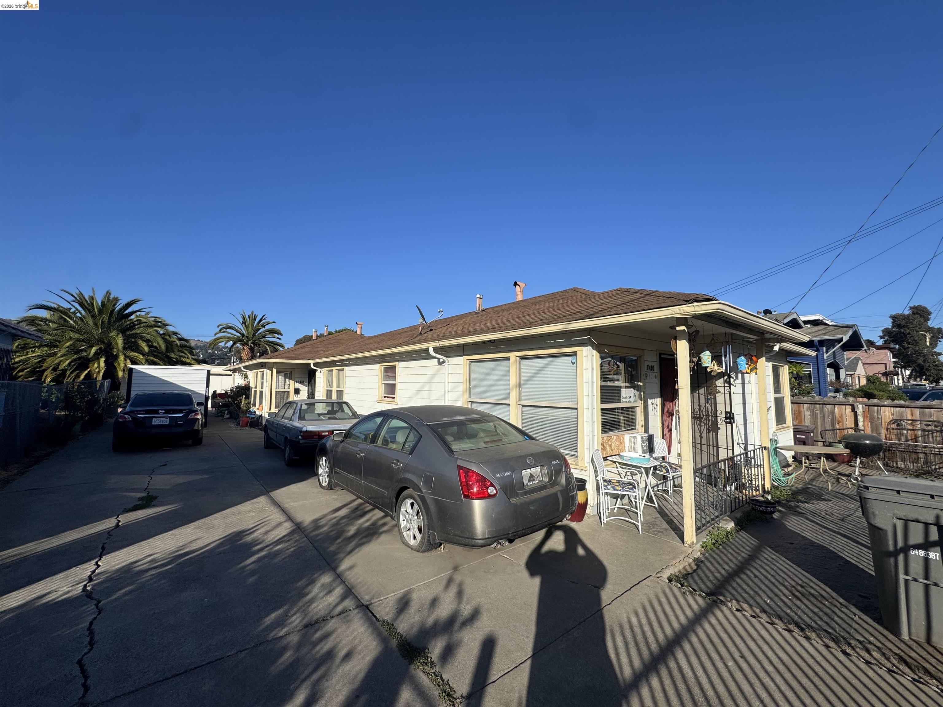 Front Image Thumbnail for EB41143775