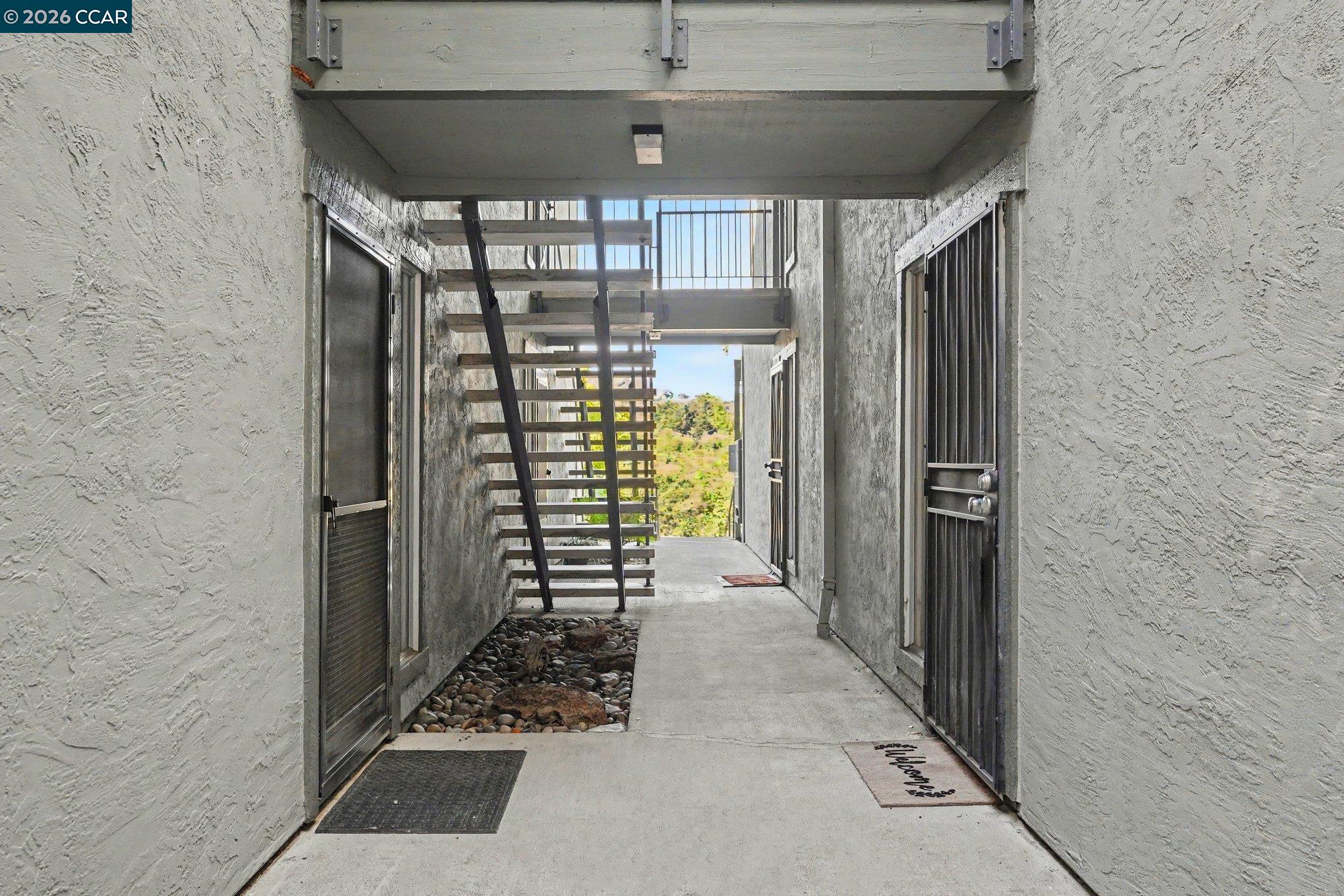 Front Image Thumbnail for CC41143780