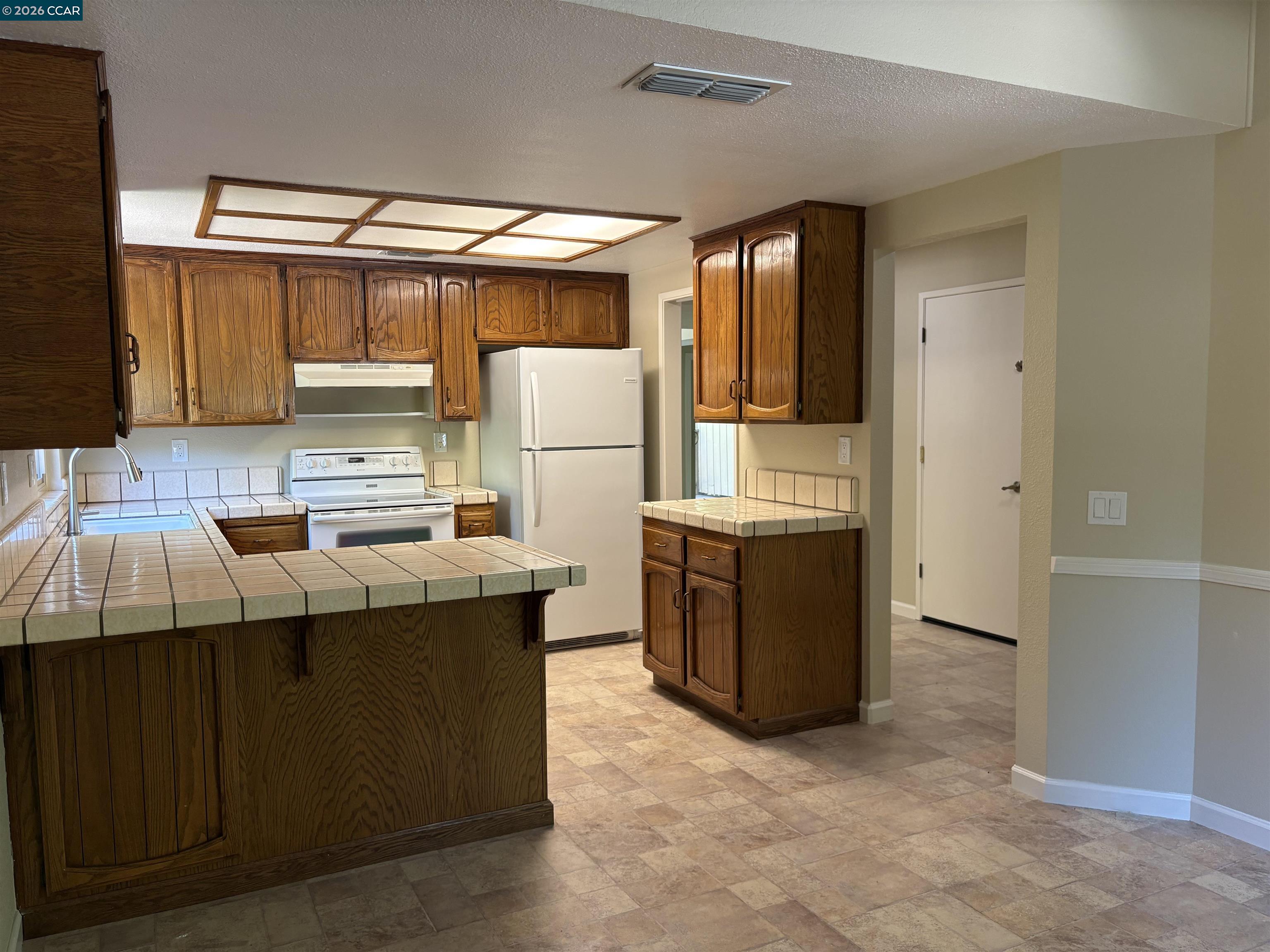 6447 Montez Ct, Citrus Heights CA 95621 — photo 4