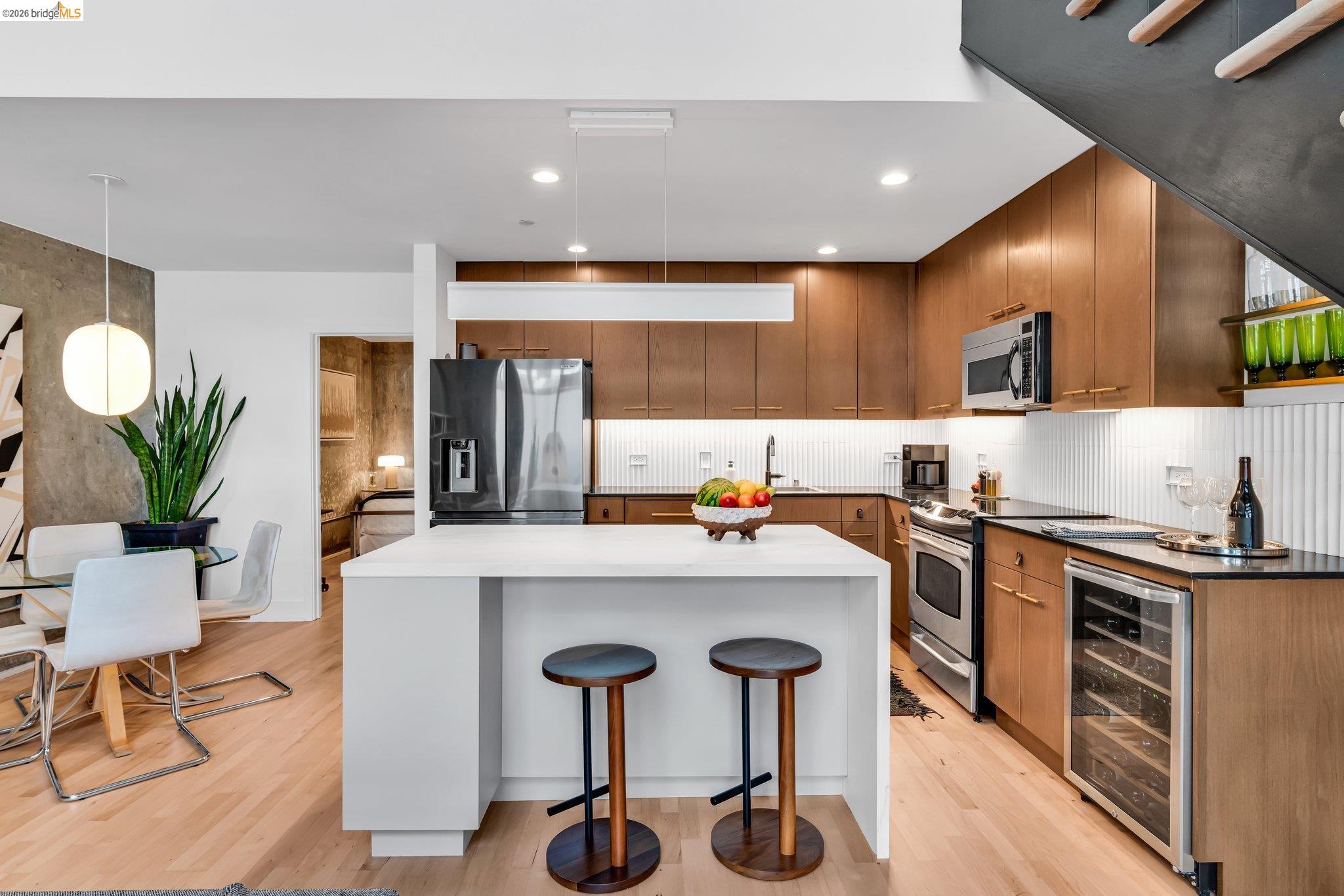 311 Oak St 102, Oakland