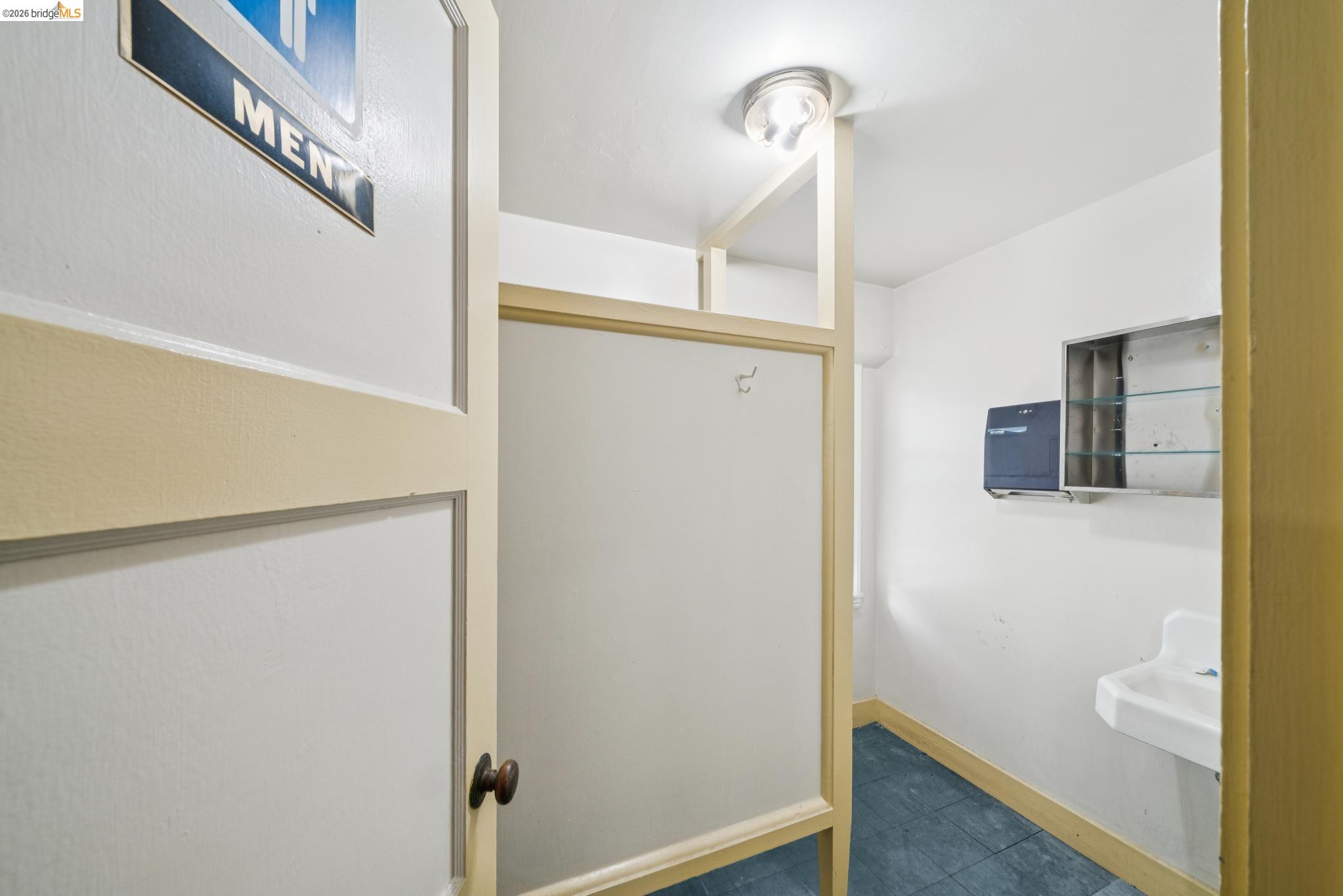 2505 Telegraph Ave, Oakland CA 94612 — photo 30
