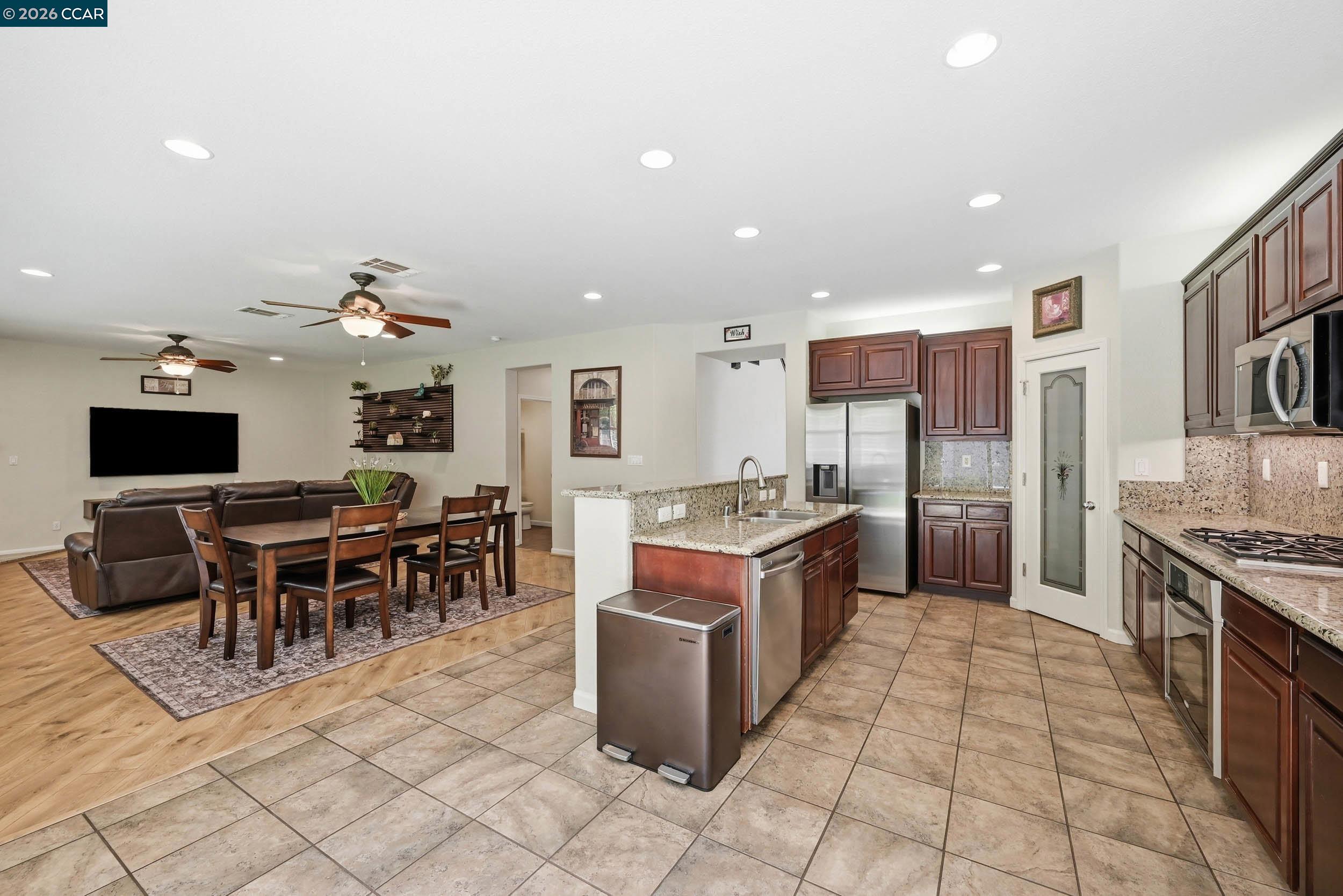 19 Renoir Ct, Oakley, CA 94561 photo 10