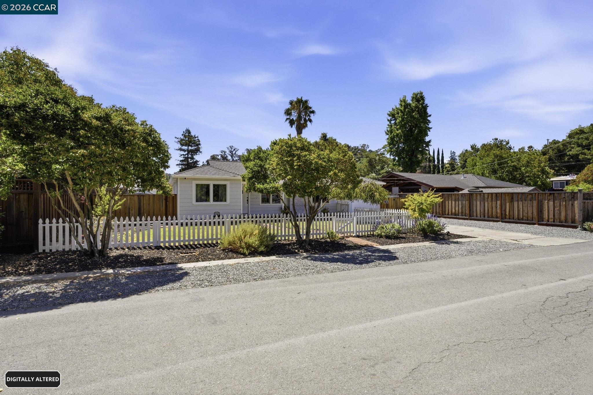 8 Lander Dr, Martinez CA 94553 — photo 7