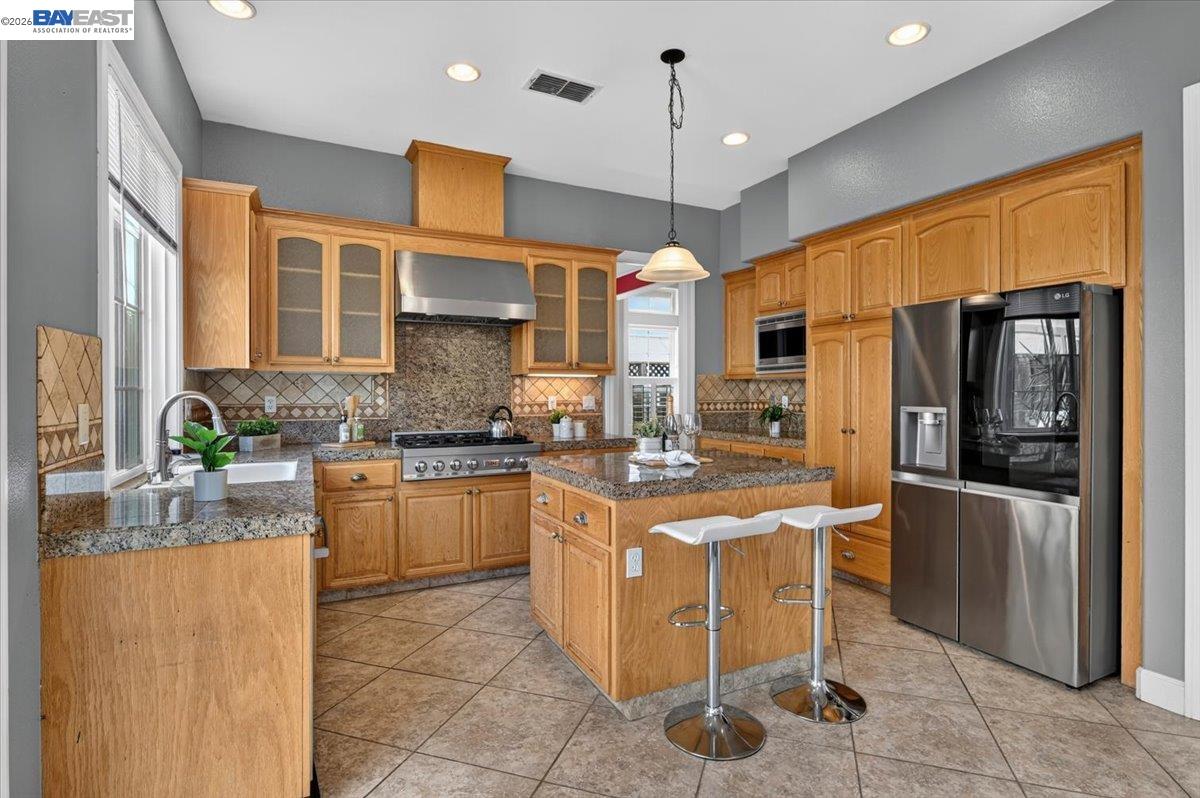 4329 Foxford Way, Dublin CA 94568 — photo 8