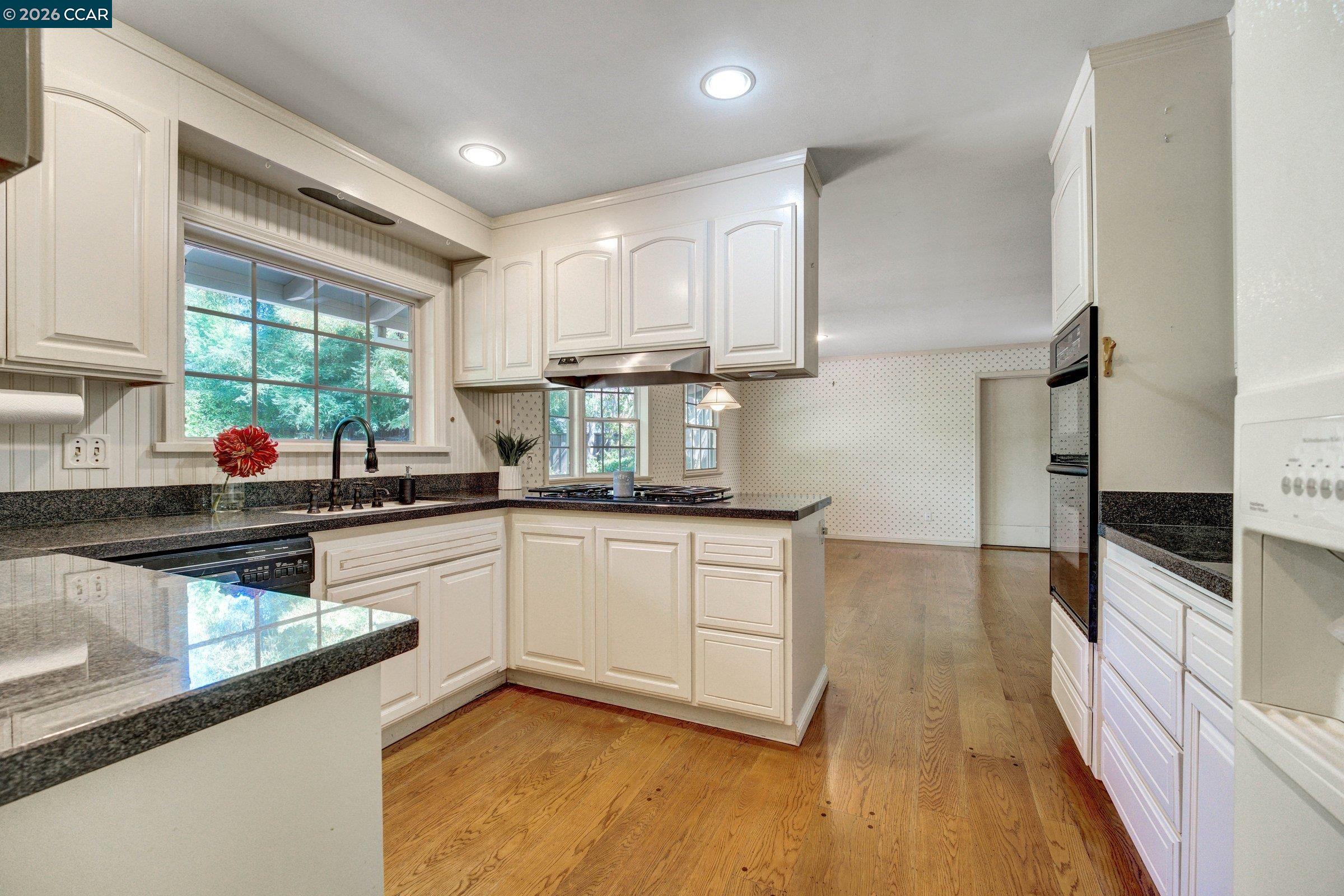 550 Silverado Dr, Lafayette CA 94549 — photo 9