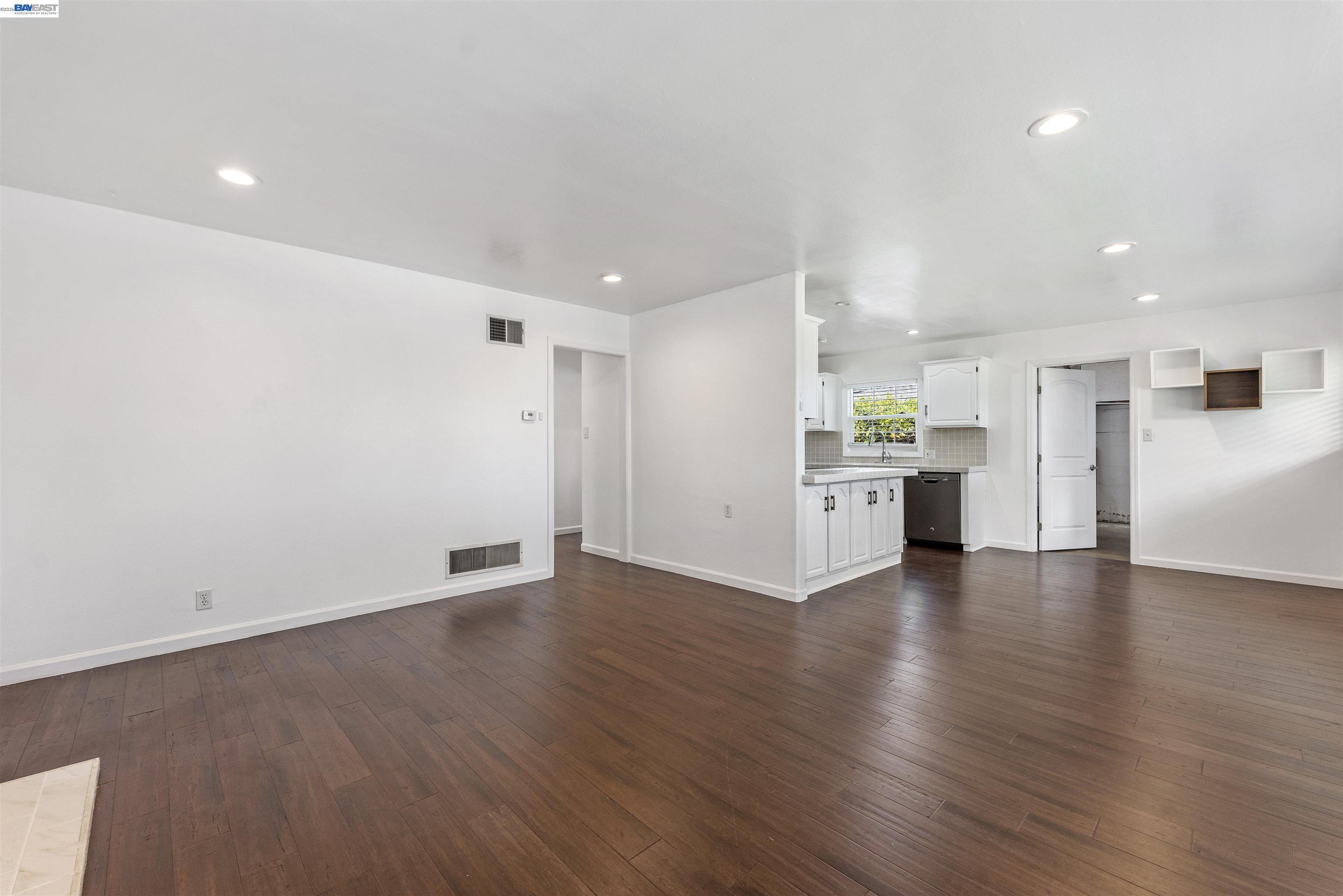354 Berry Ave, Hayward CA 94544 — photo 24