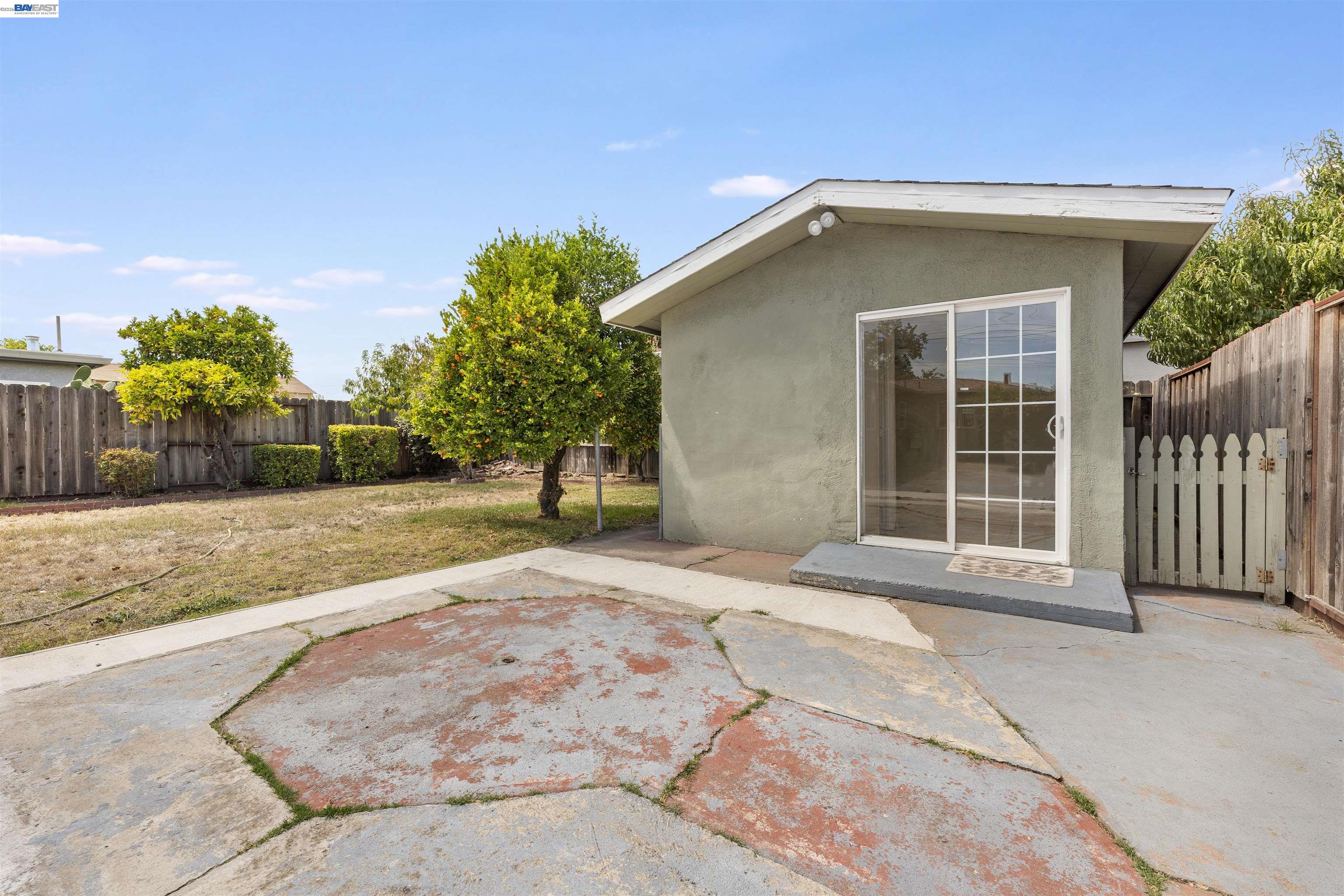 354 Berry Ave, Hayward CA 94544 — photo 32