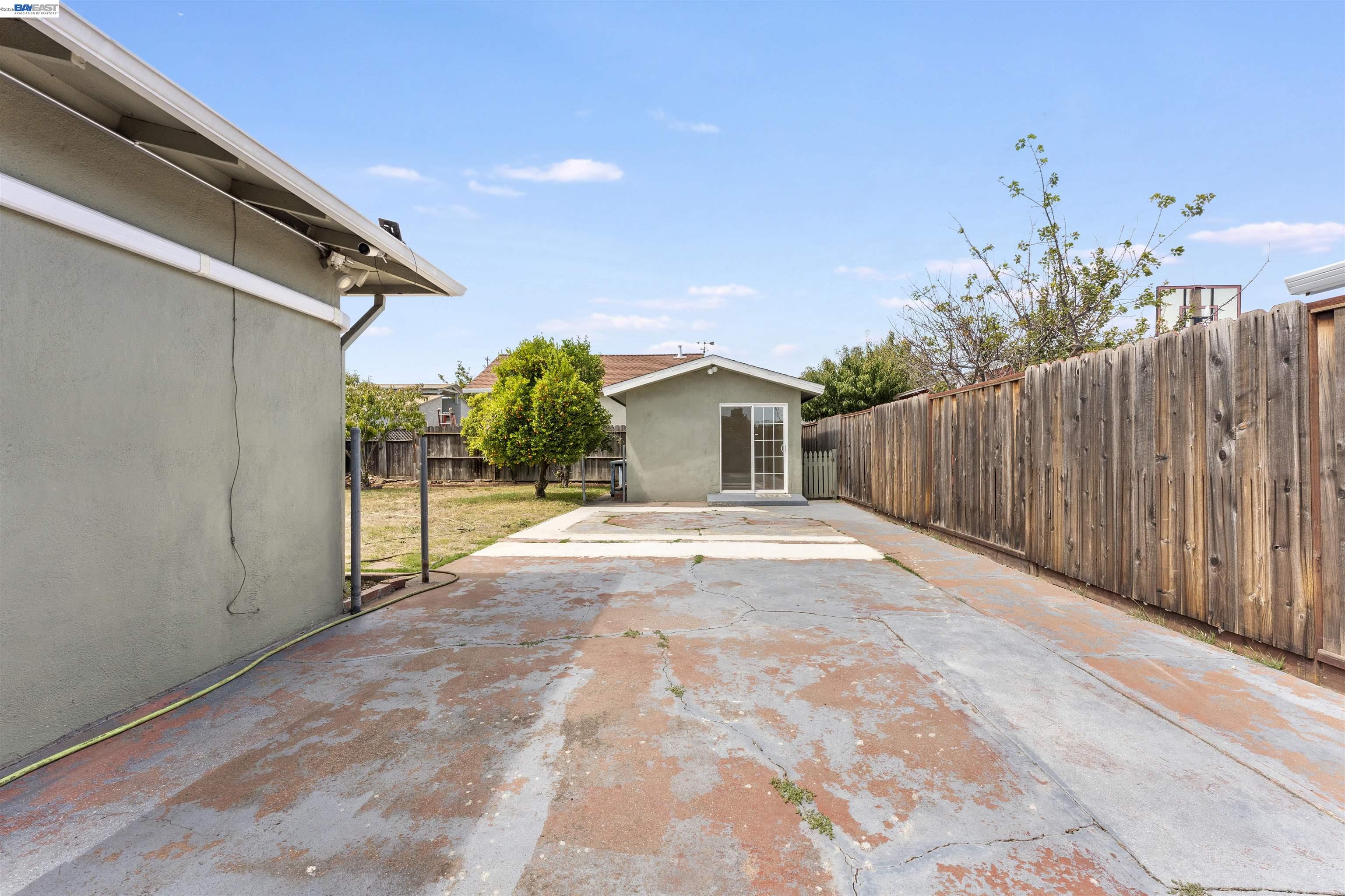 354 Berry Ave, Hayward CA 94544 — photo 33