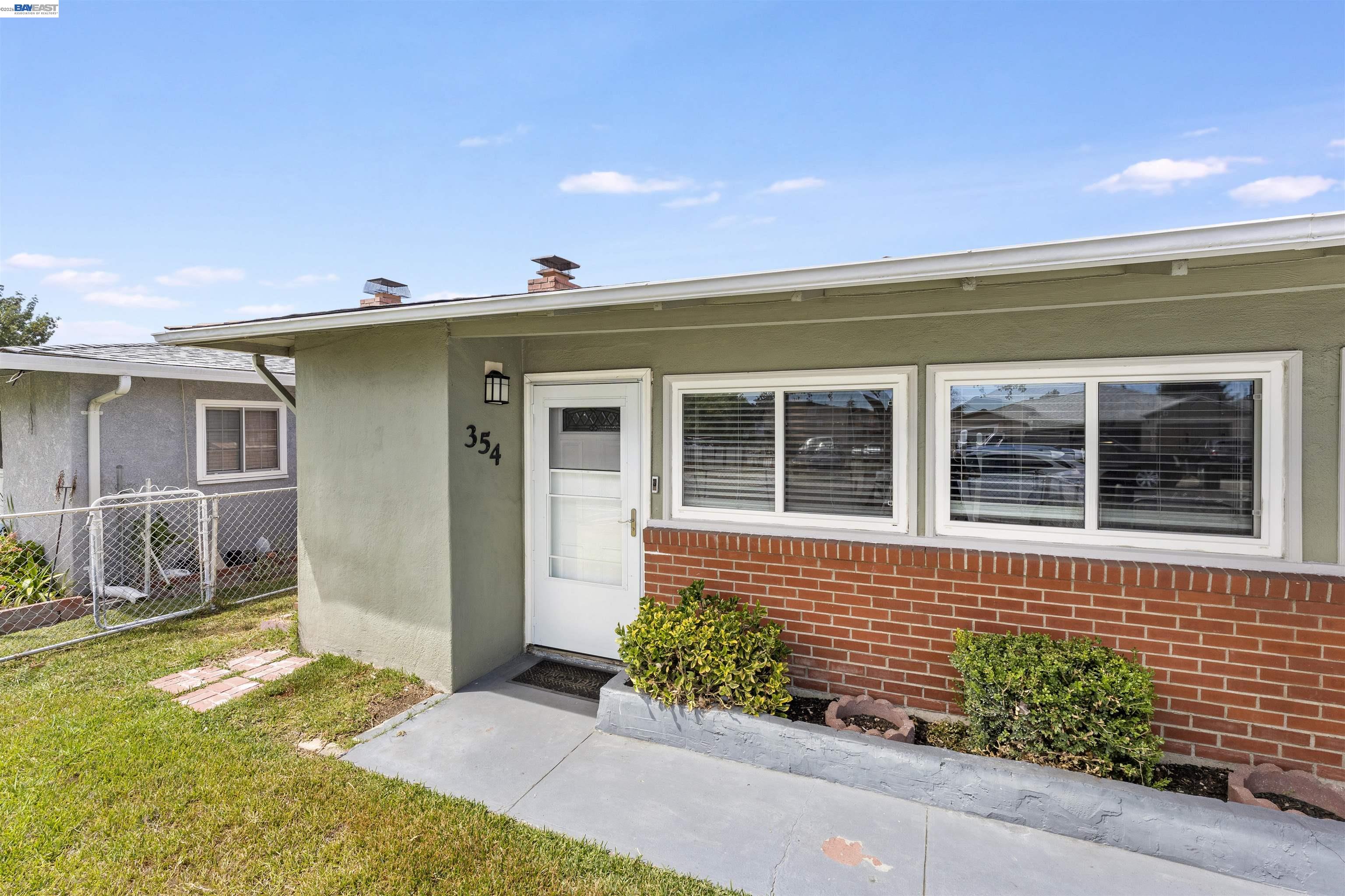 354 Berry Ave, Hayward CA 94544 — photo 9