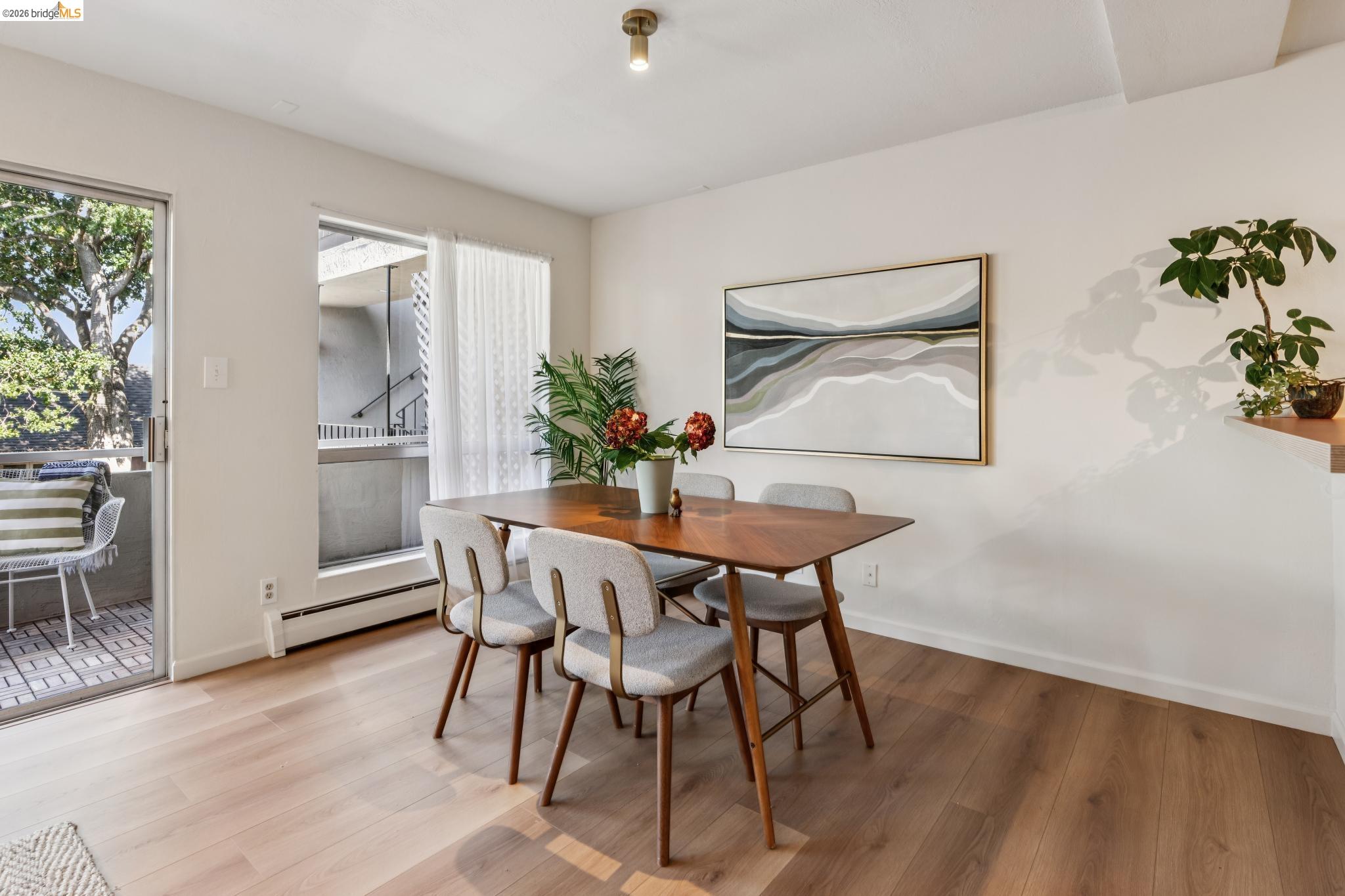 377 Palm AVE # 305, Oakland CA 94610 — photo 5