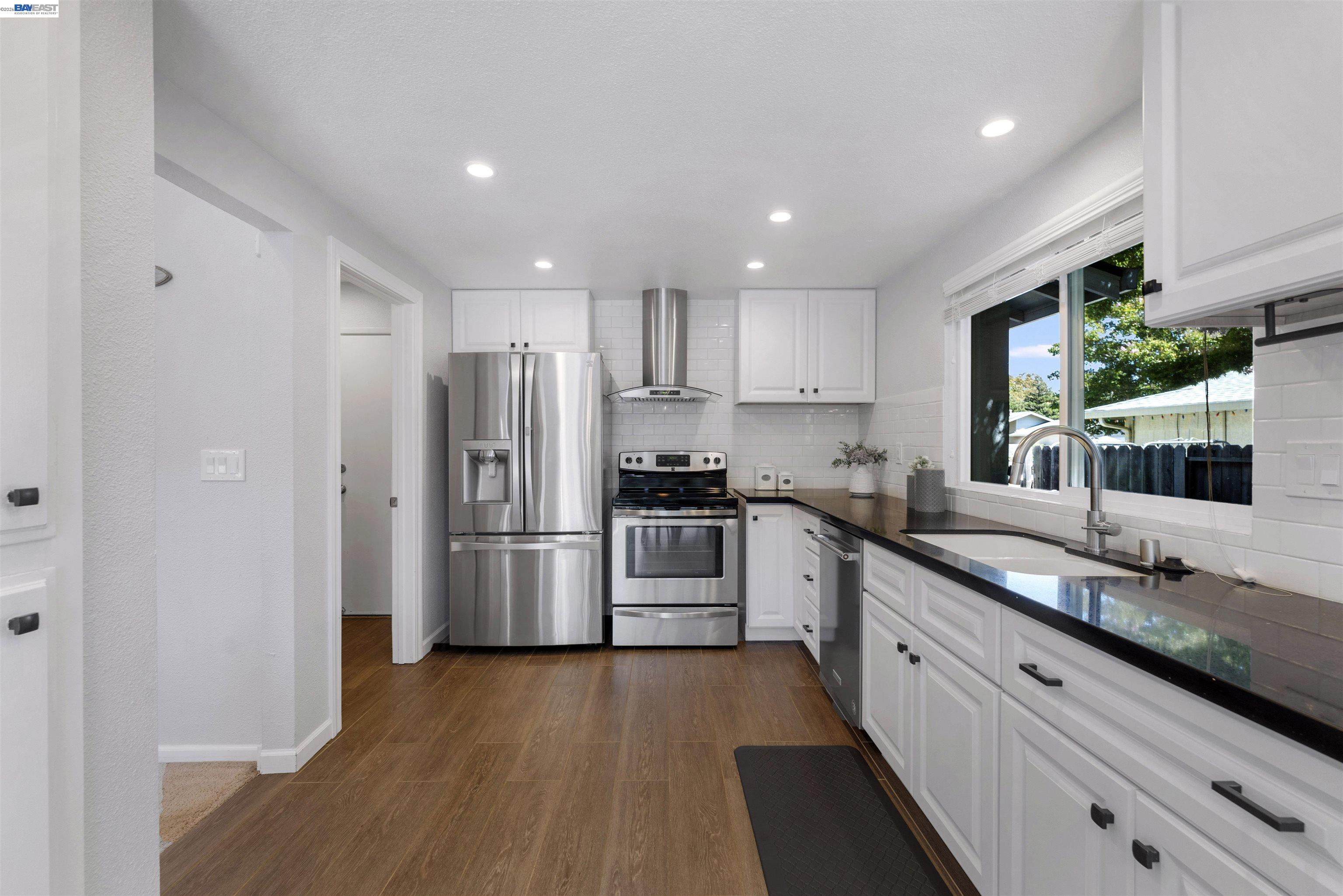 548 Silverado Cir, Fairfield CA 94534 — photo 16