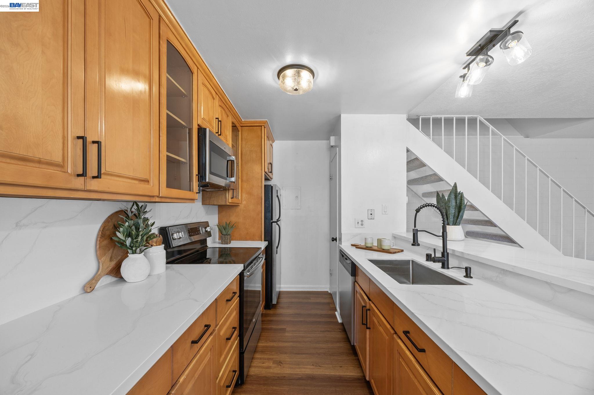 2274 Peacock Pl # 2, Union City CA 94587 — photo 8
