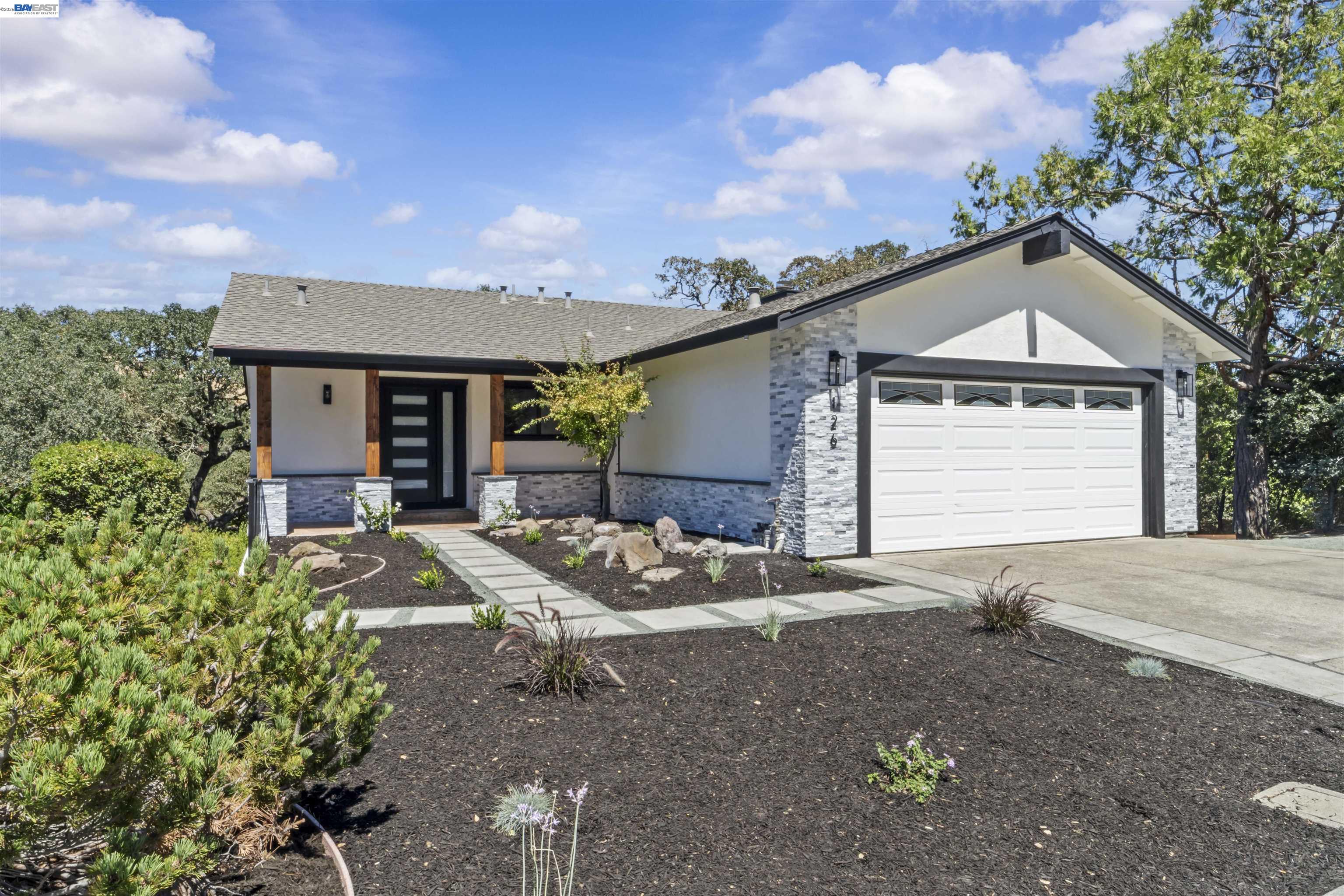 126 Saint Joan Ln, Pleasant Hill CA 94523 — photo 2