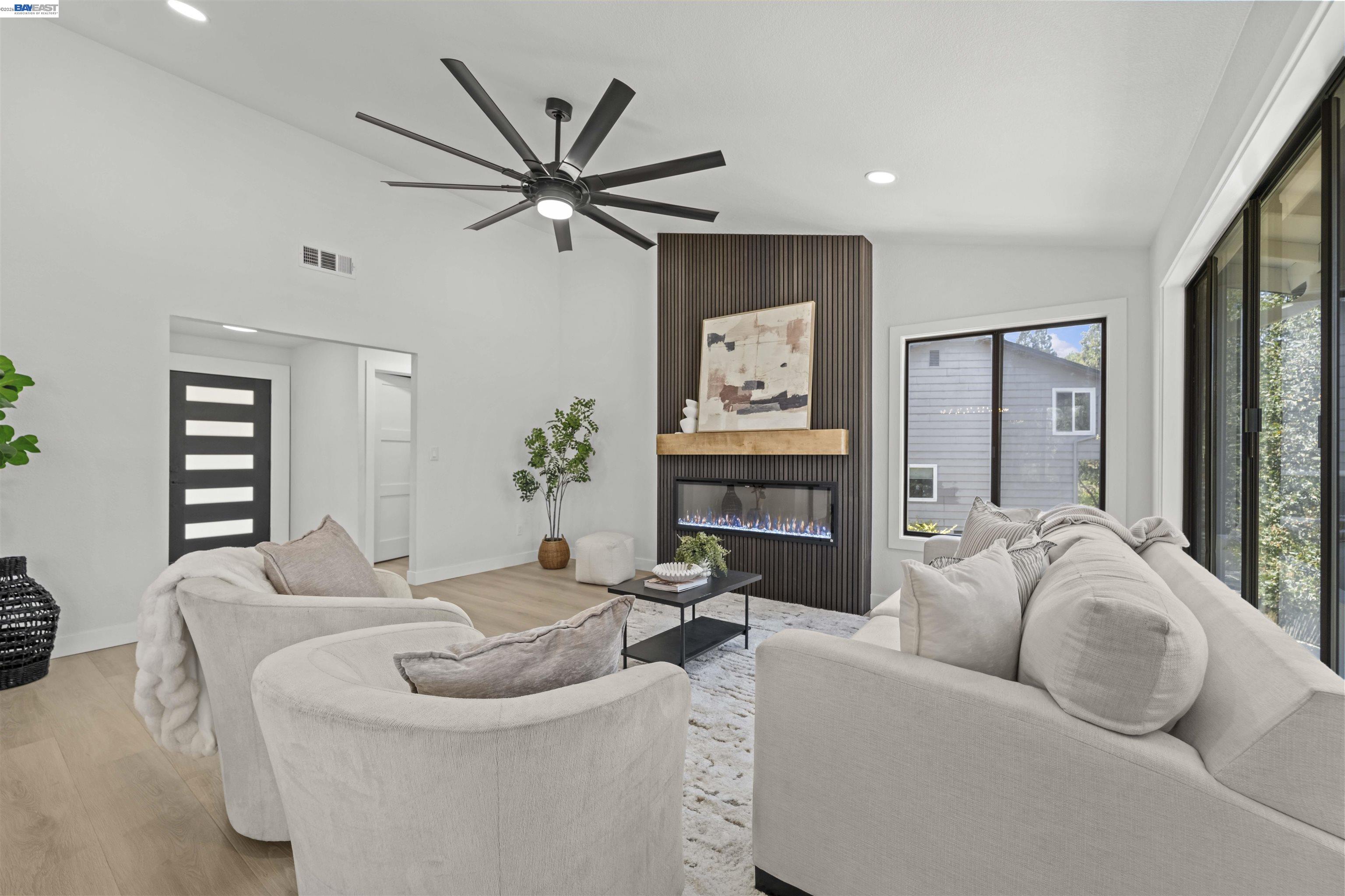126 Saint Joan Ln, Pleasant Hill CA 94523 — photo 8