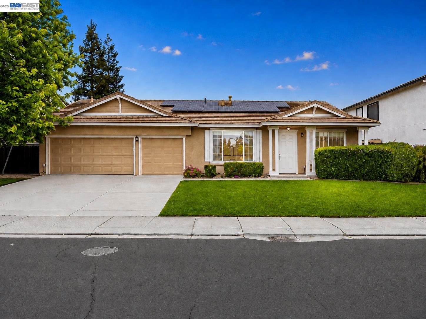 744 Vasconcellos Ave, Manteca CA 95336
