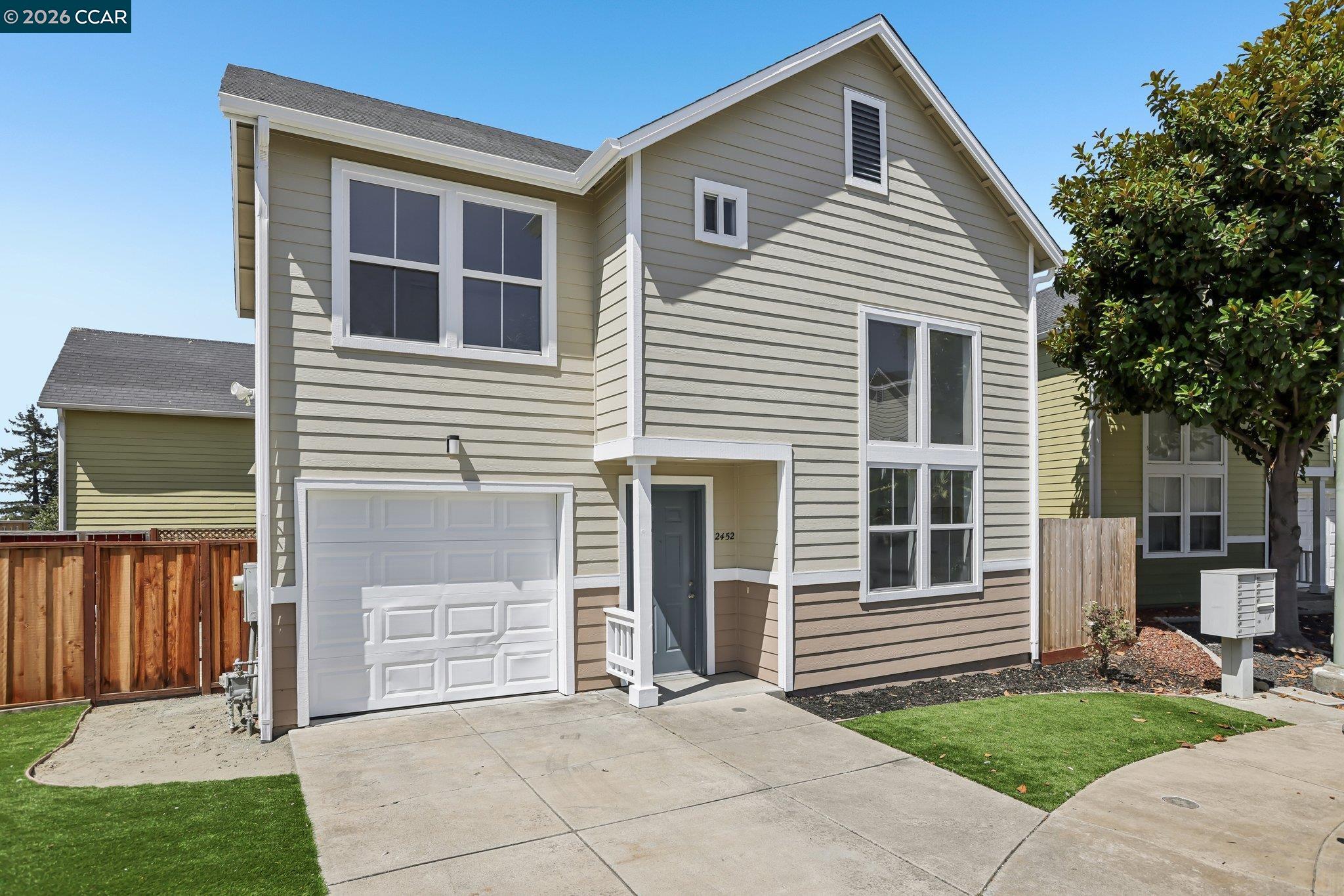 Front Image Thumbnail for CC41144122