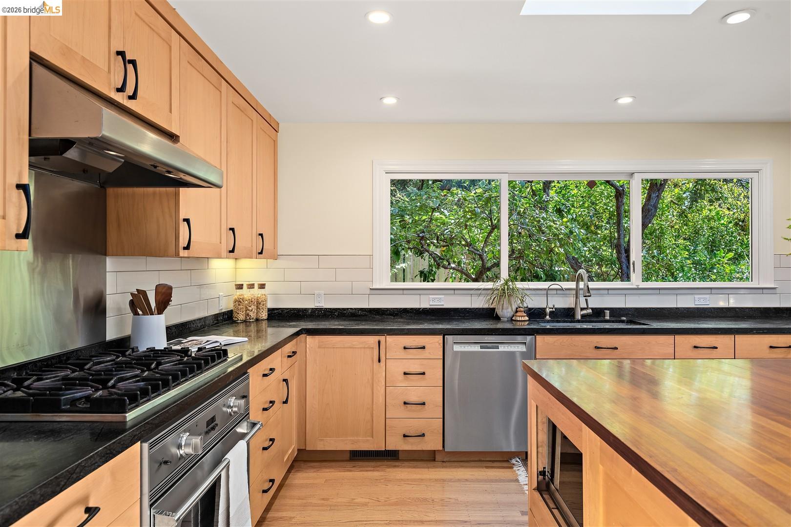 2980 Jordan Rd, Oakland CA 94602 — photo 21