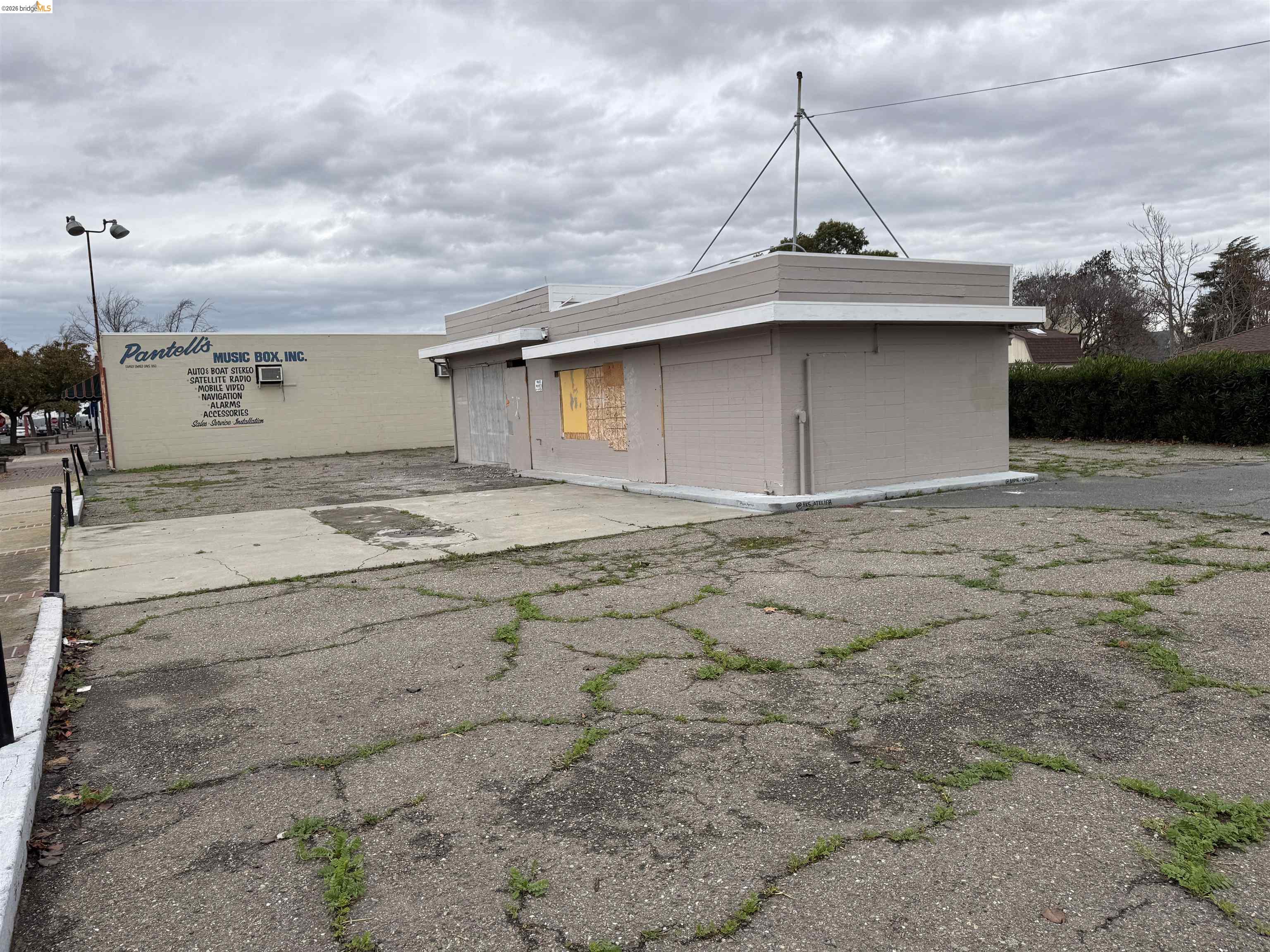 415 G St, Antioch CA 94509 — photo 2