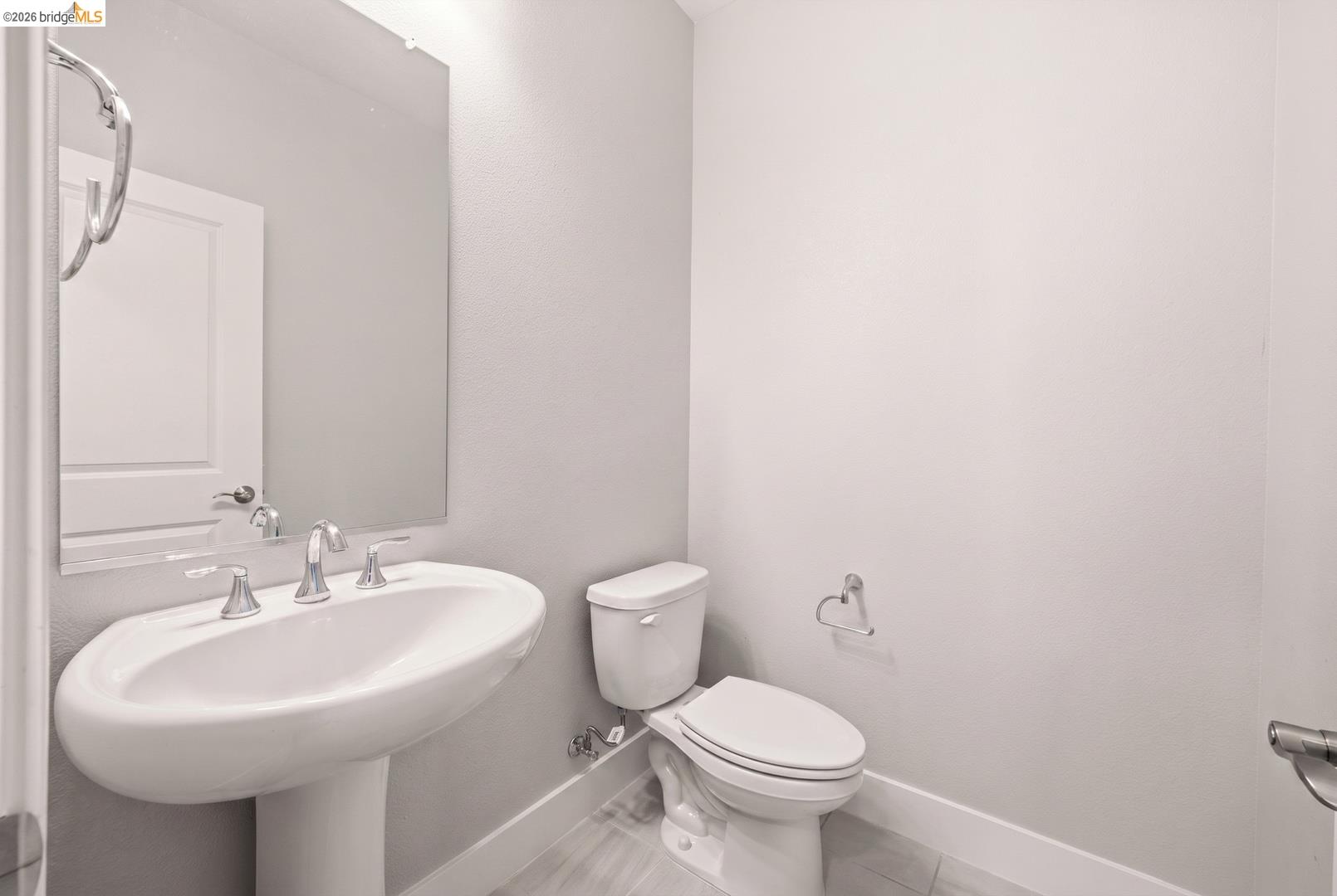 2825 Crusader ST, Alameda CA 94501 — photo 17