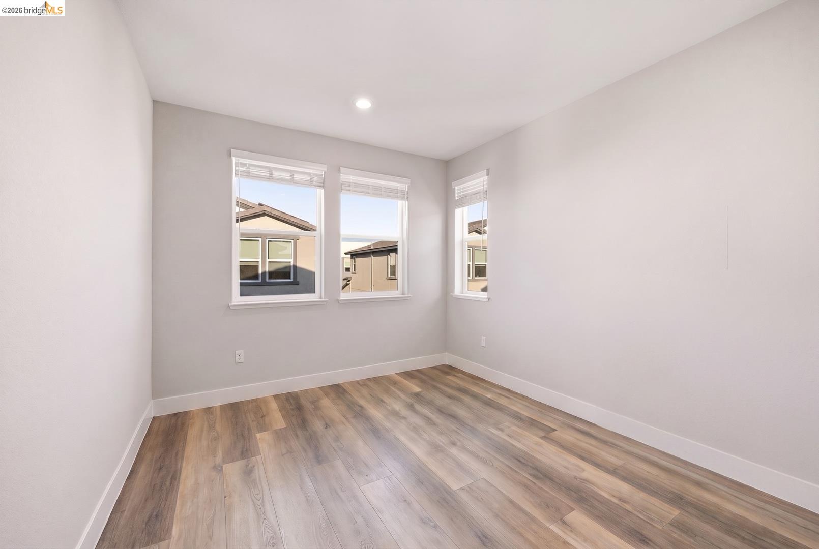 2825 Crusader ST, Alameda CA 94501 — photo 26