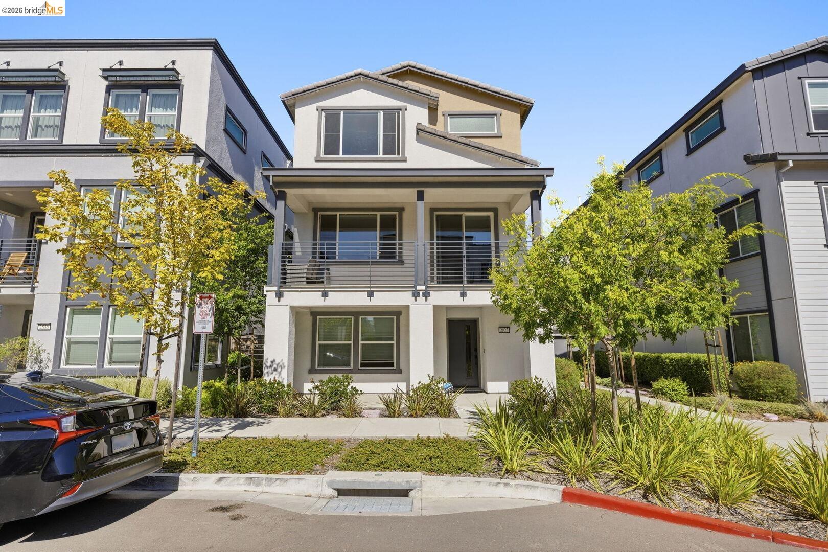 2825 Crusader ST, Alameda CA 94501 — photo 6