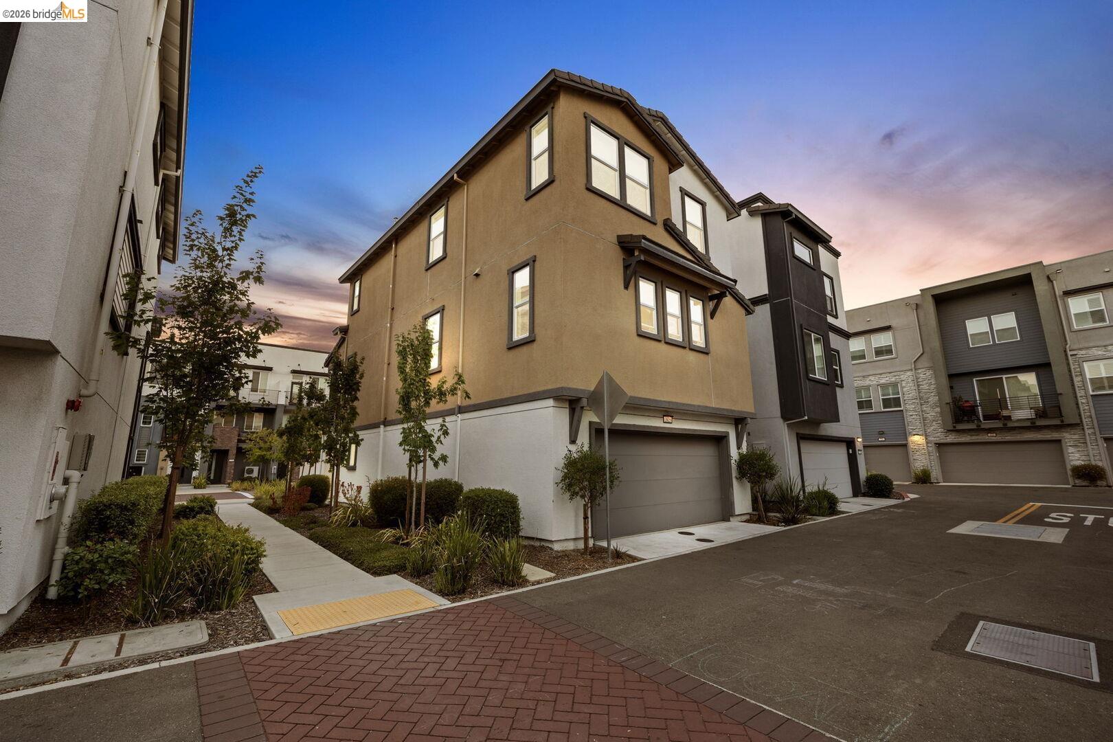 2825 Crusader ST, Alameda CA 94501 — photo 56