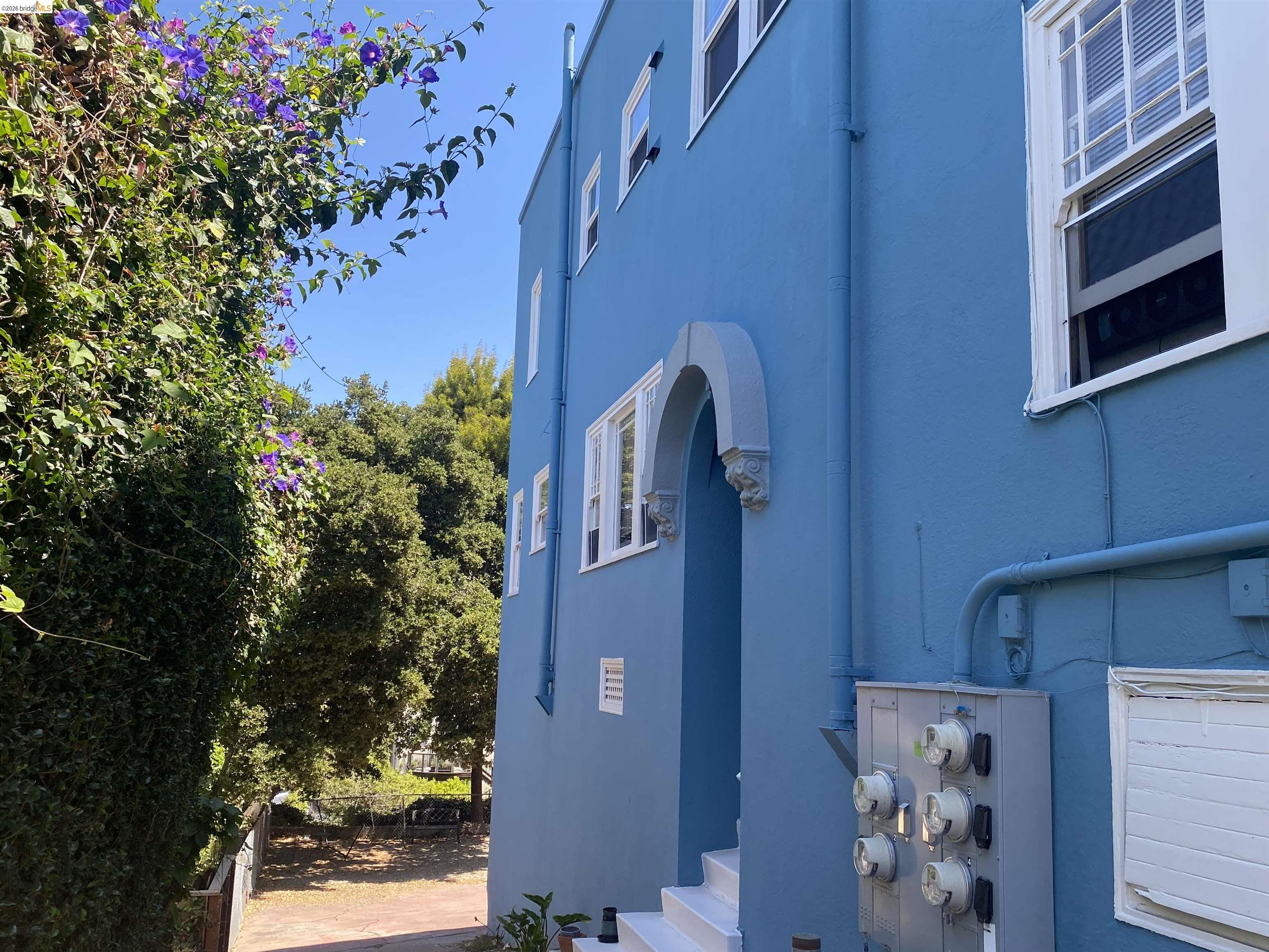 500 Fairbanks Ave, Oakland CA 94610 — photo 9