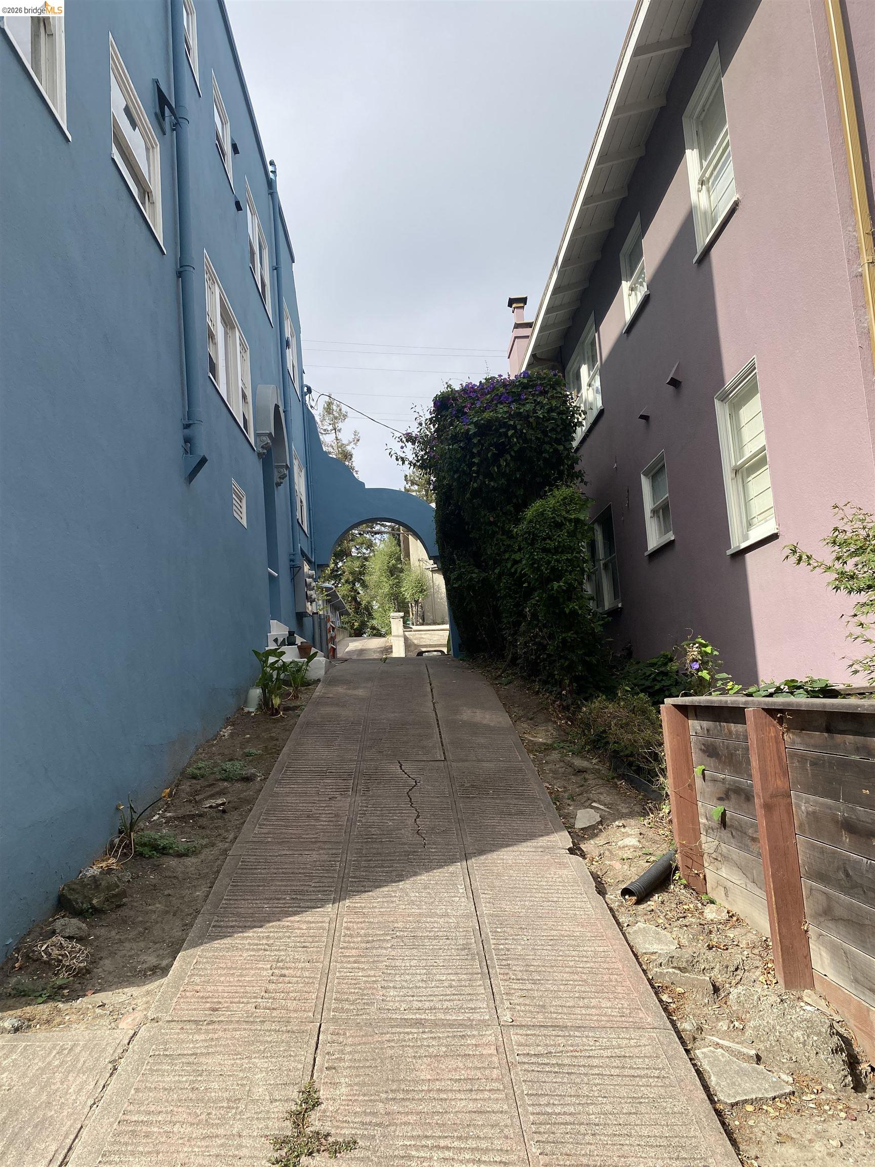 500 Fairbanks Ave, Oakland CA 94610 — photo 10