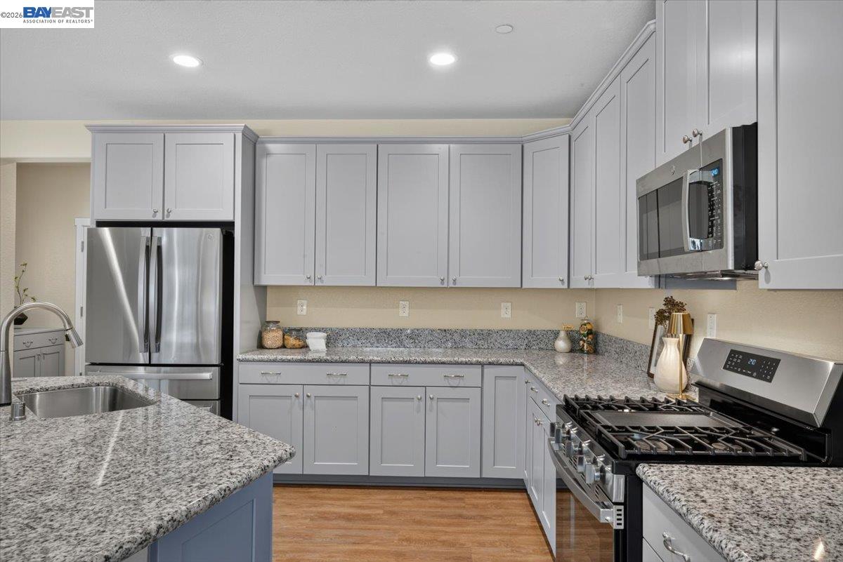1814 Balsam Ct, Lathrop CA 95330 — photo 19