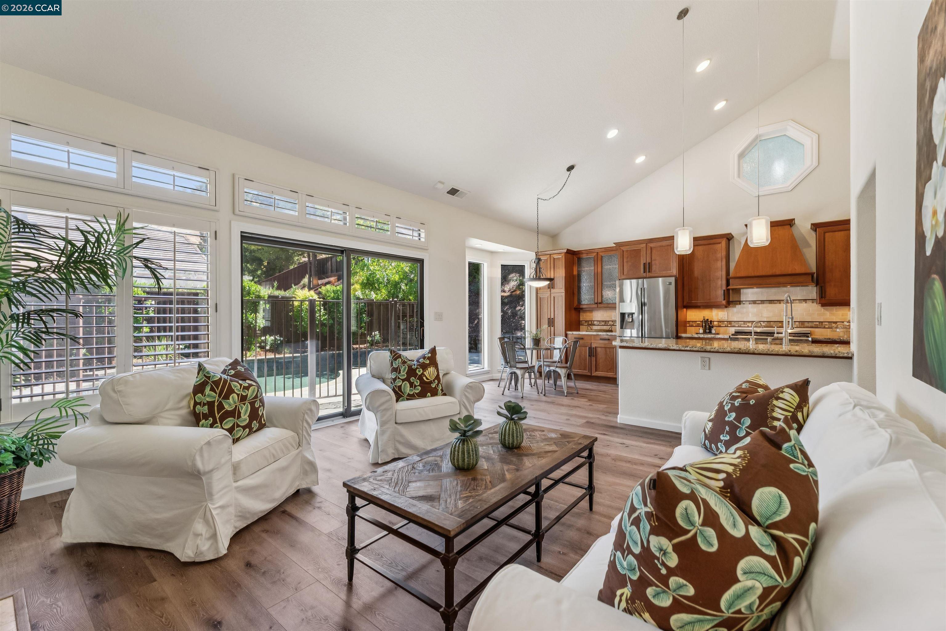225 Valley Glen Ln, Martinez CA 94553 — photo 10
