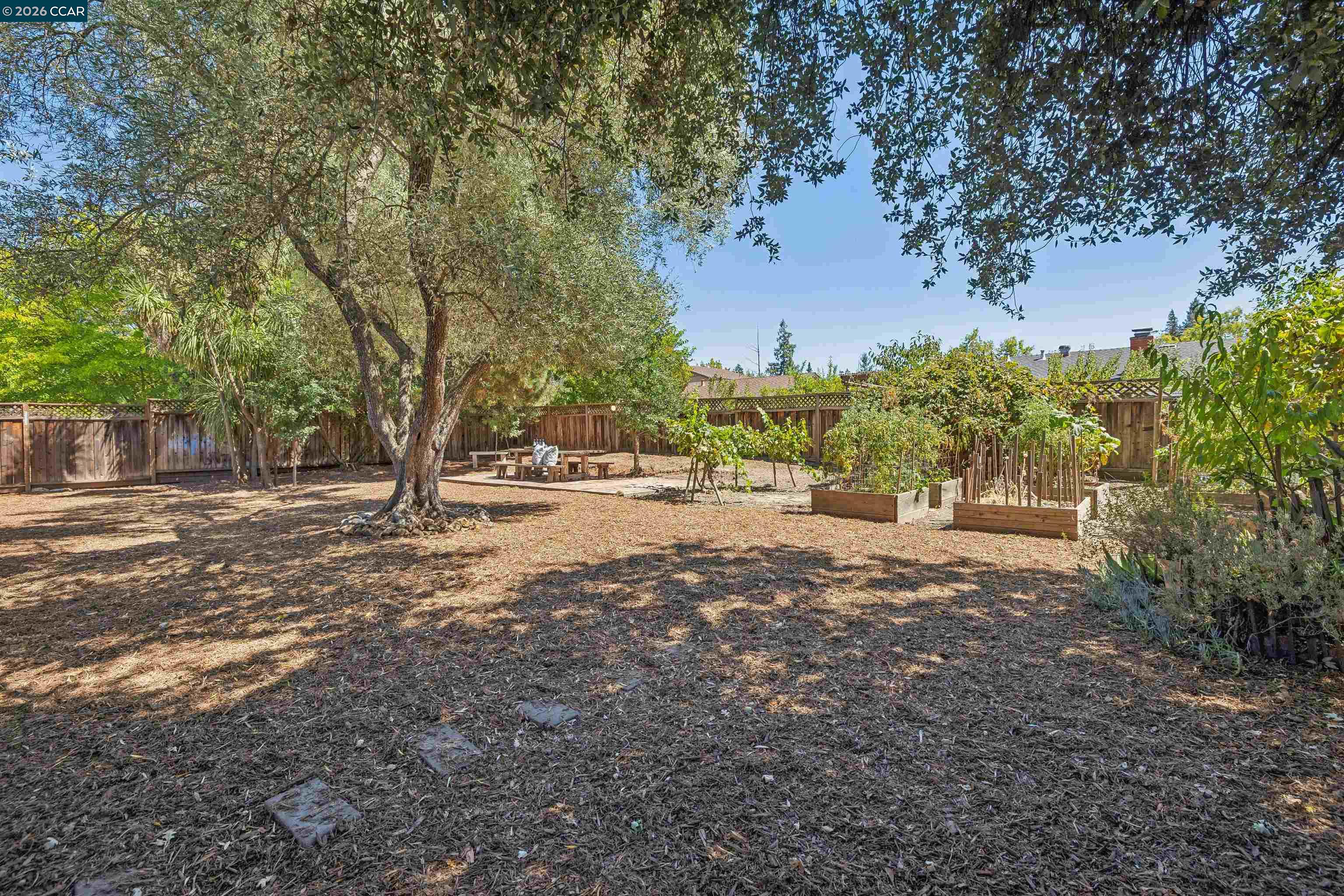 633 Laird Ln, Lafayette CA 94549 — photo 33