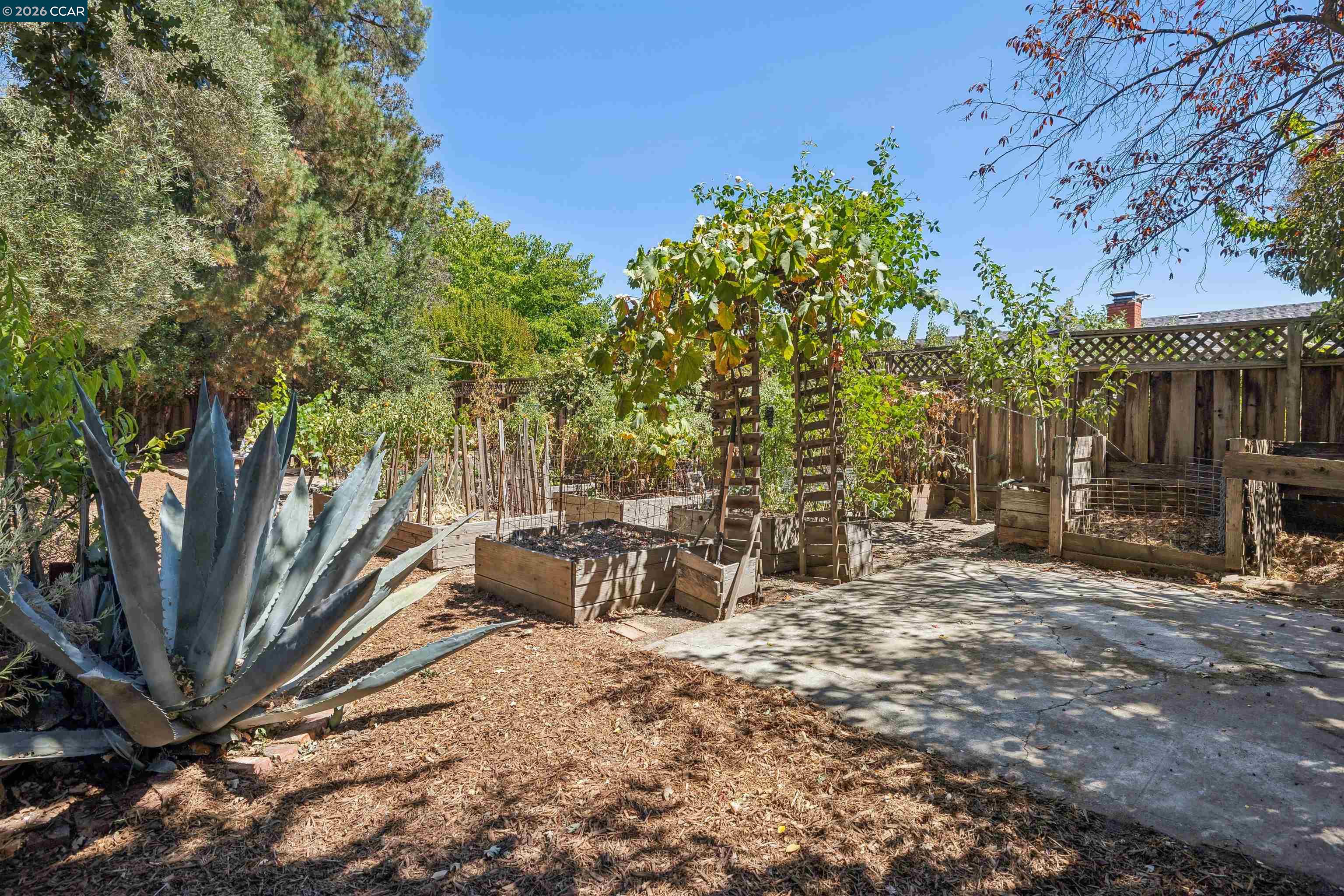 633 Laird Ln, Lafayette CA 94549 — photo 35