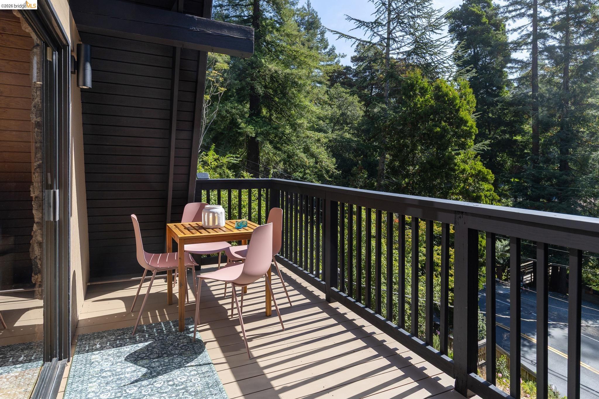 6201 Thornhill Dr, Oakland CA 94611 — photo 13