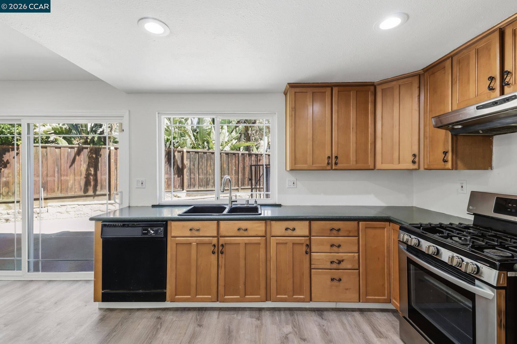 2750 Gomes Ct, Tracy CA 95376 — photo 11