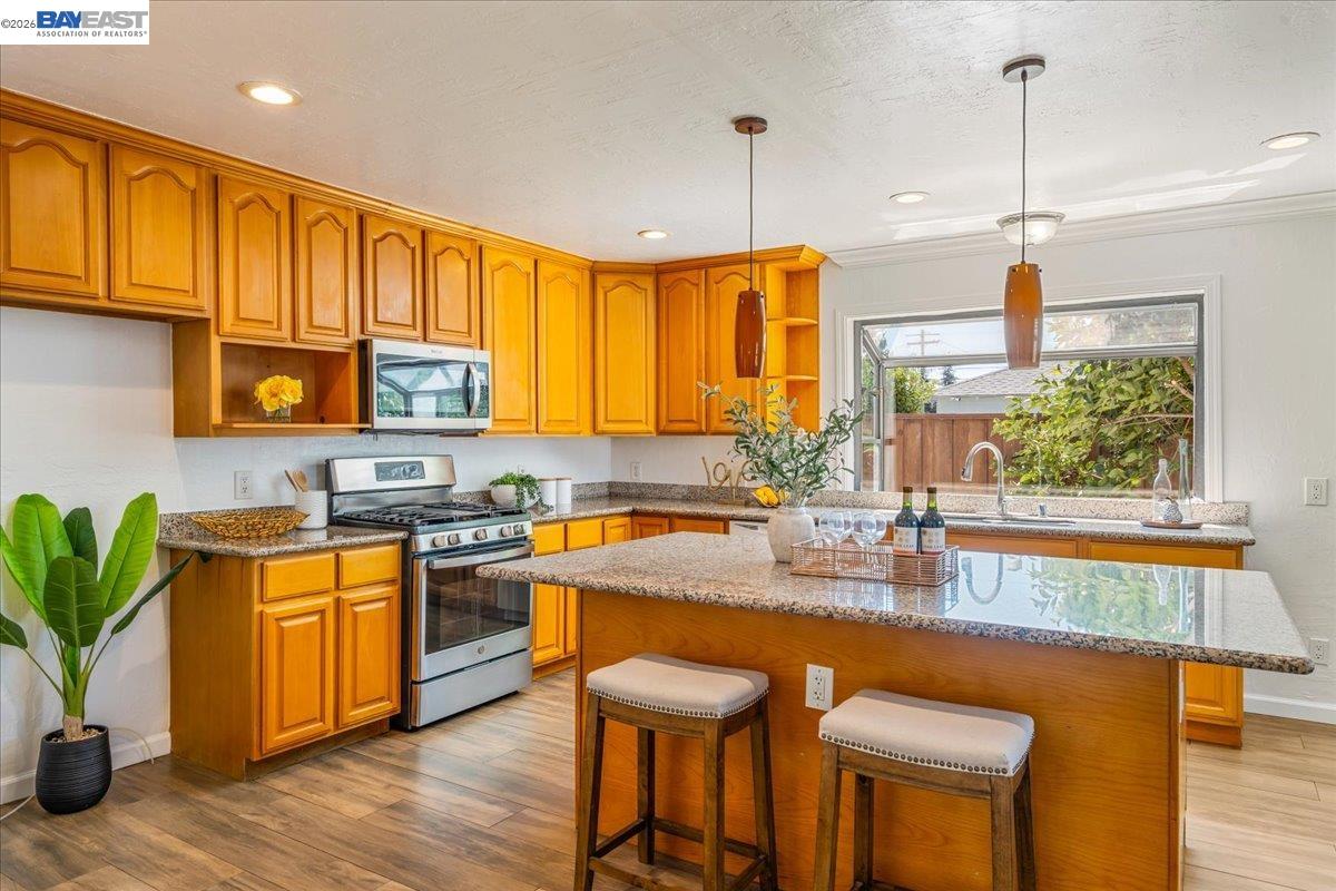 3675 Monterey Blvd, San Leandro CA 94578 — photo 6