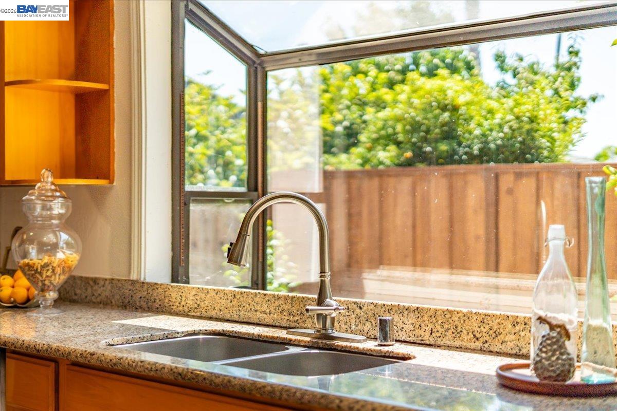 3675 Monterey Blvd, San Leandro CA 94578 — photo 10