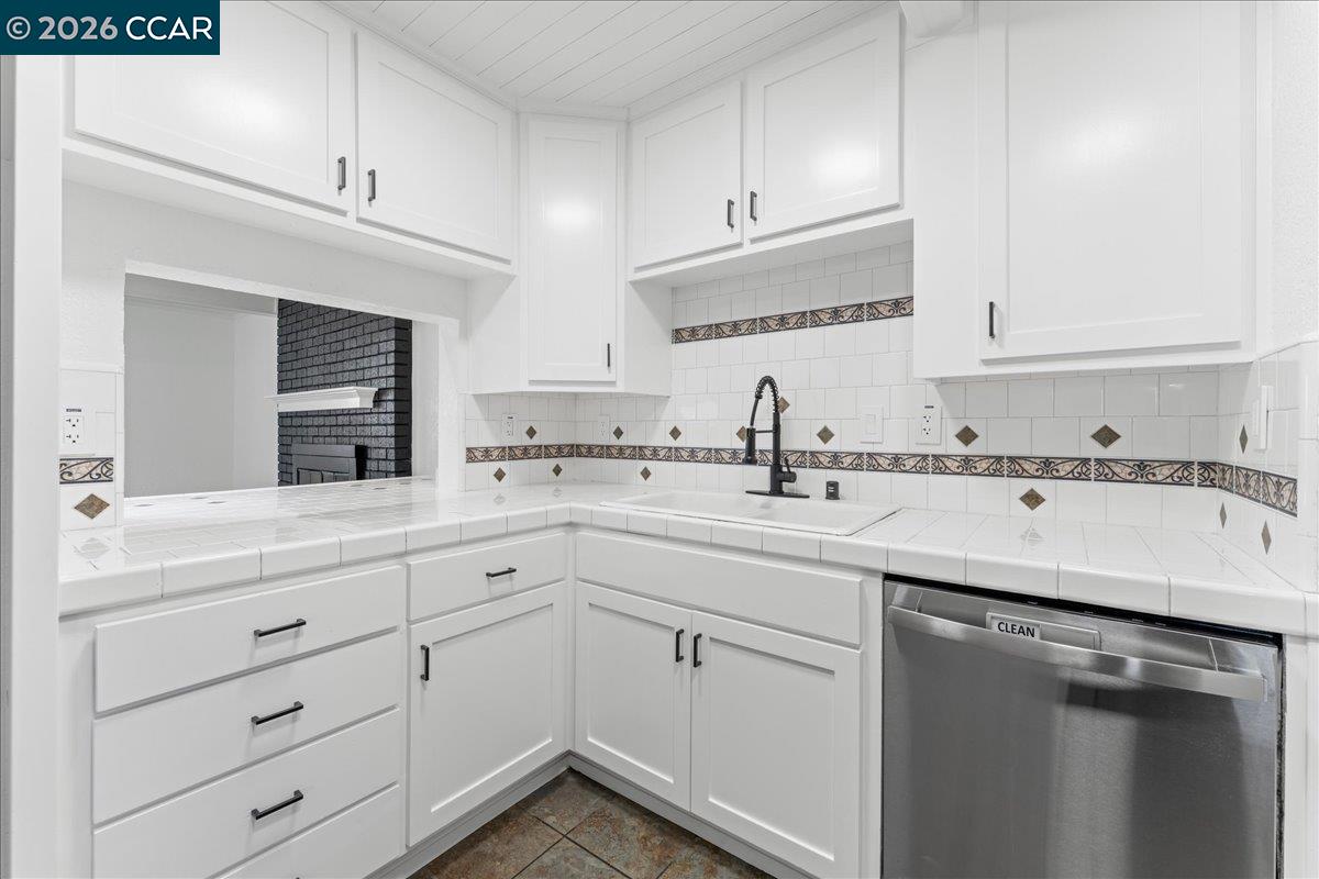 341 Arcade Blvd, Sacramento CA 95815 — photo 12