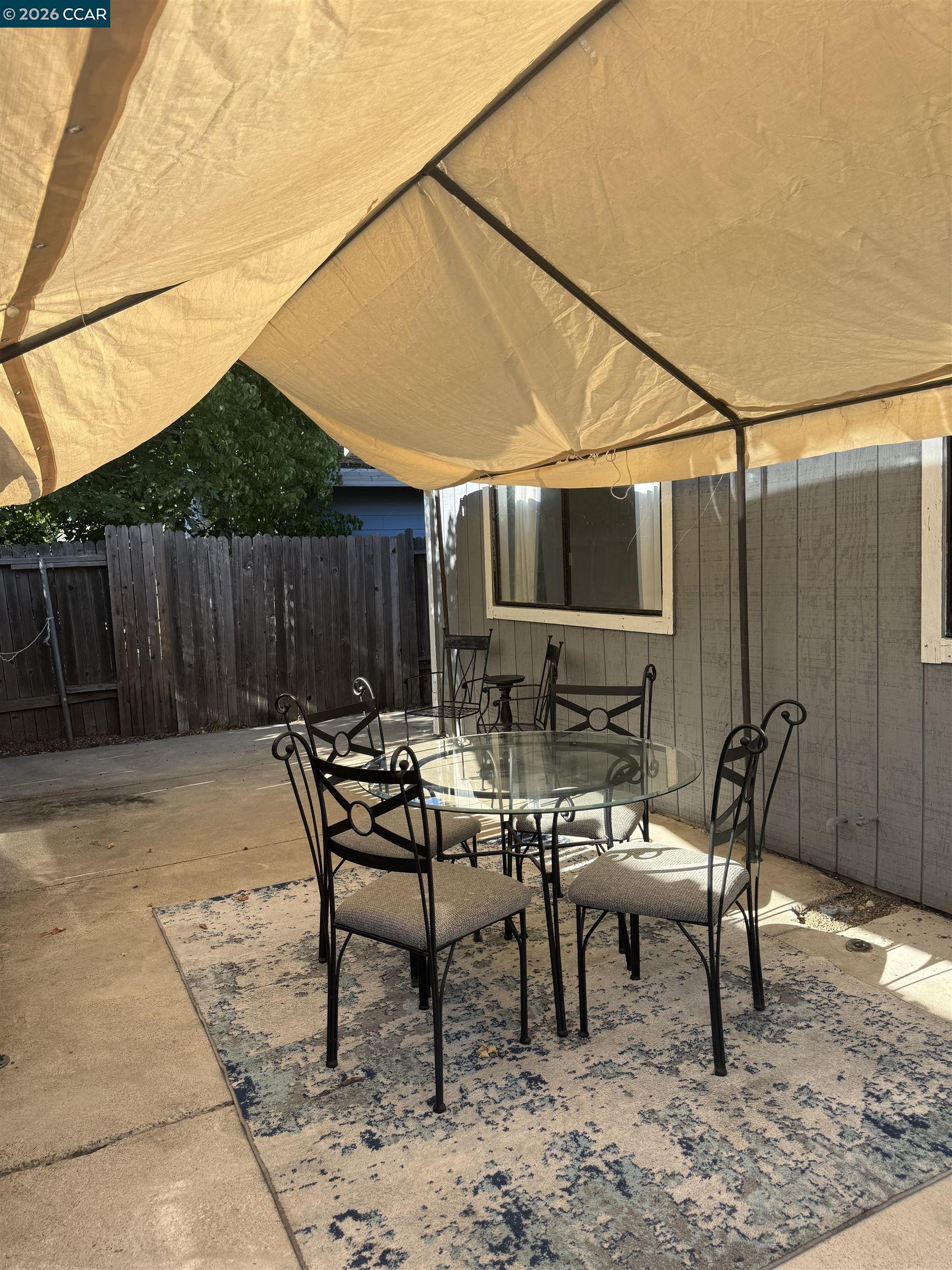 7516 Whisperwillow Dr, Sacramento CA 95828 — photo 27