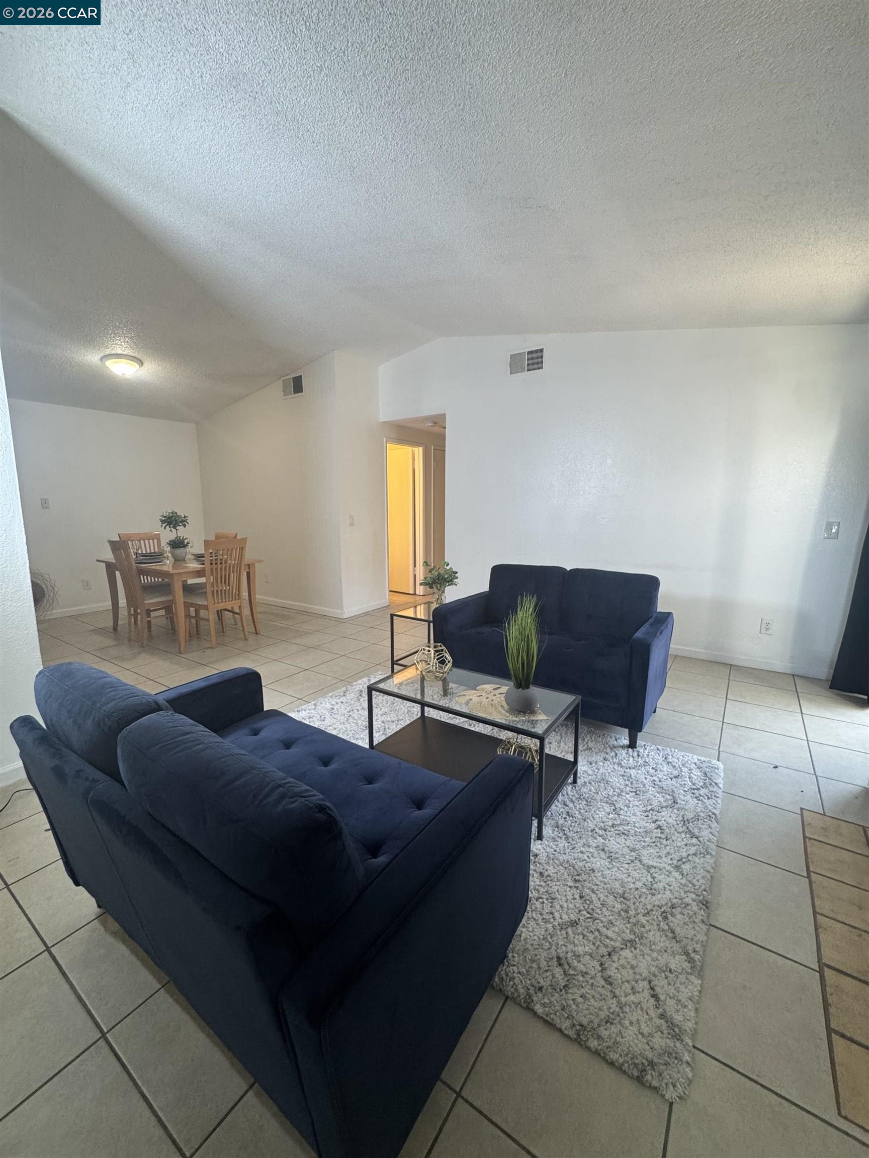 7516 Whisperwillow Dr, Sacramento CA 95828 — photo 4