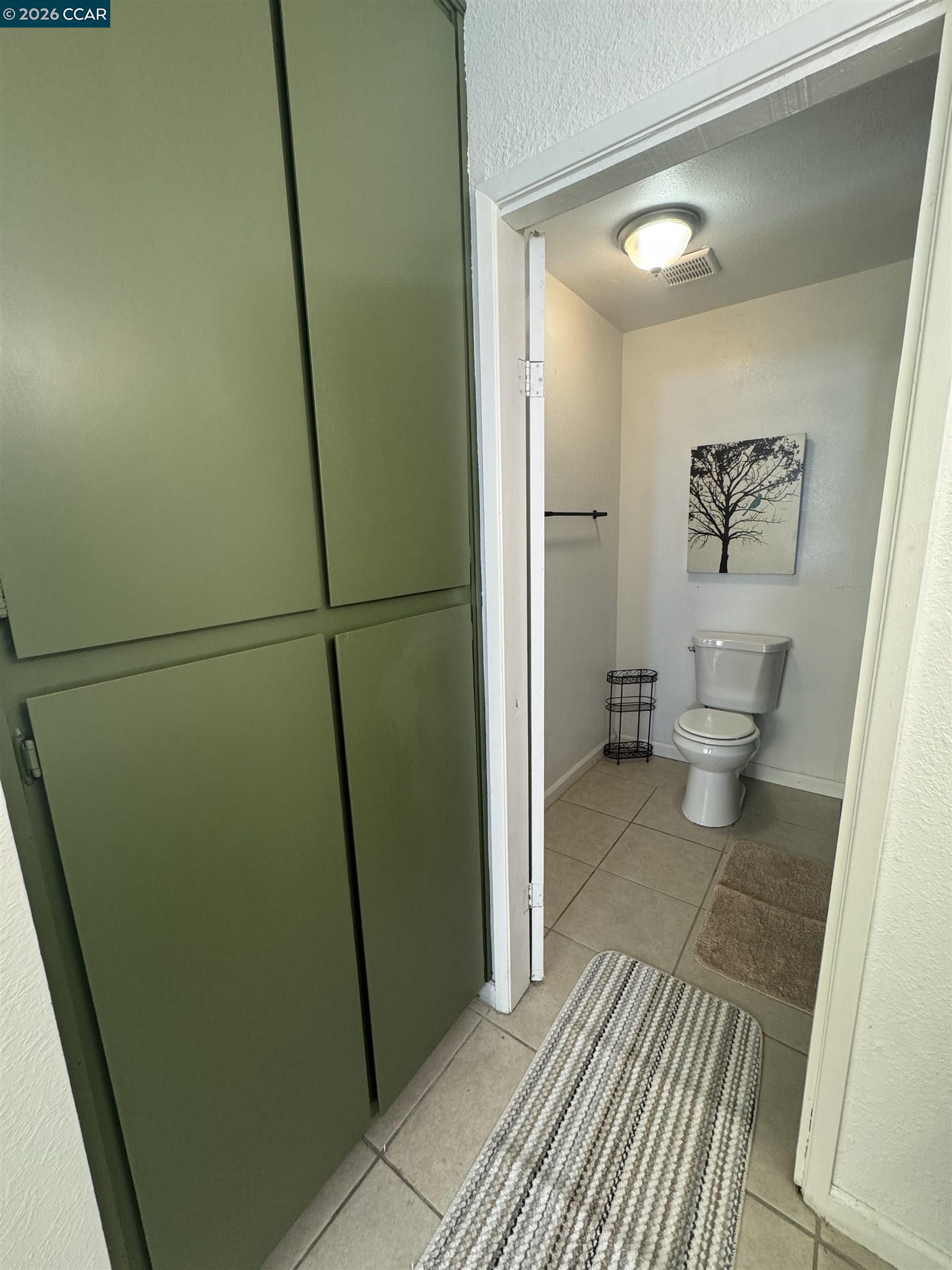 7516 Whisperwillow Dr, Sacramento CA 95828 — photo 9
