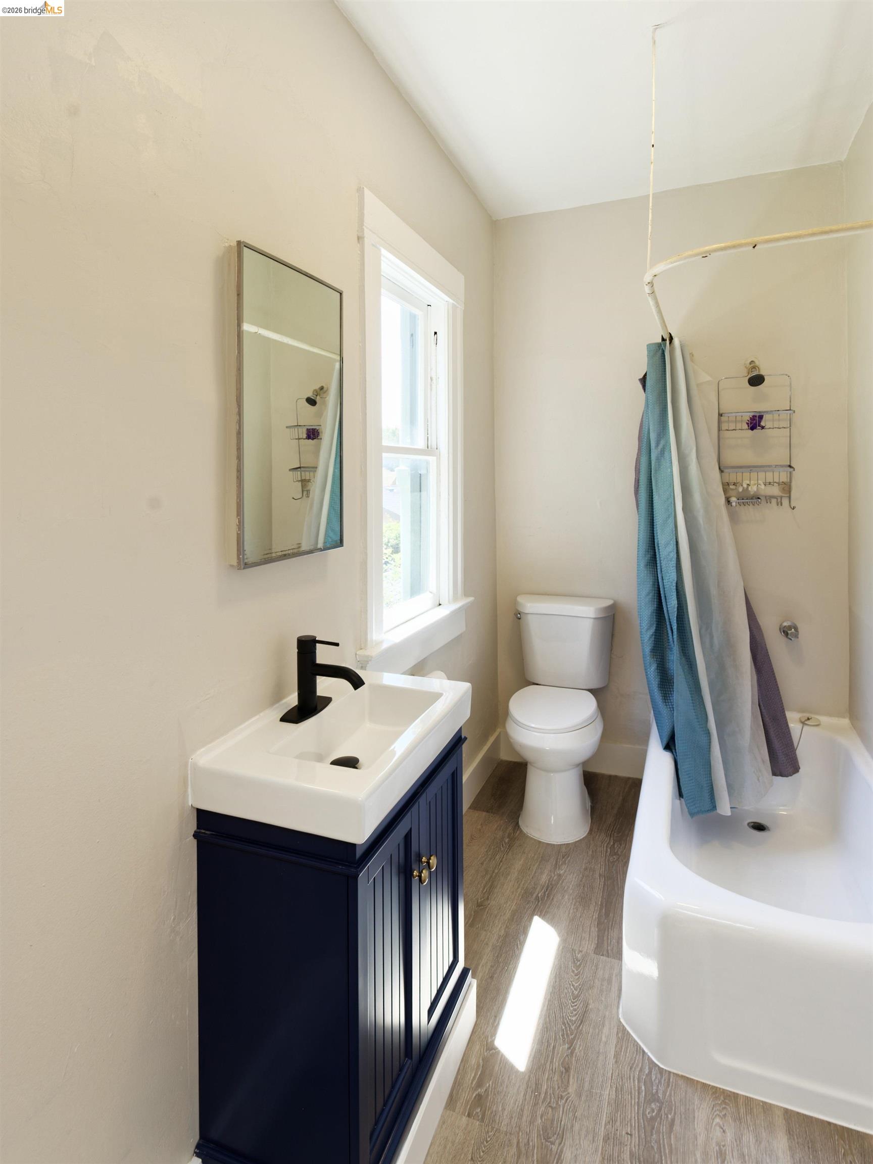 437 51St St, Oakland CA 94609 — photo 13