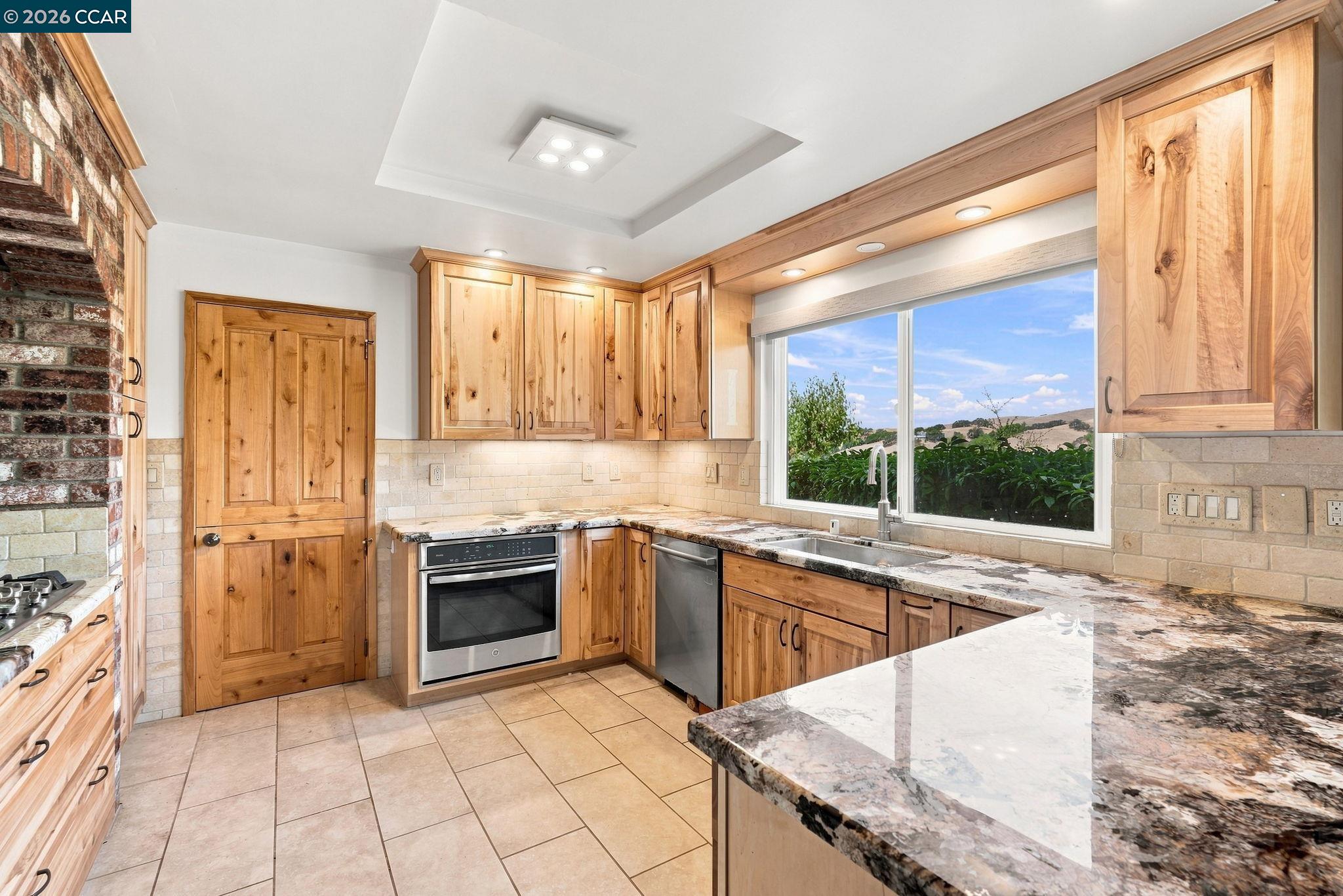 2685 Alhambra Way, Pinole CA 94564 — photo 14