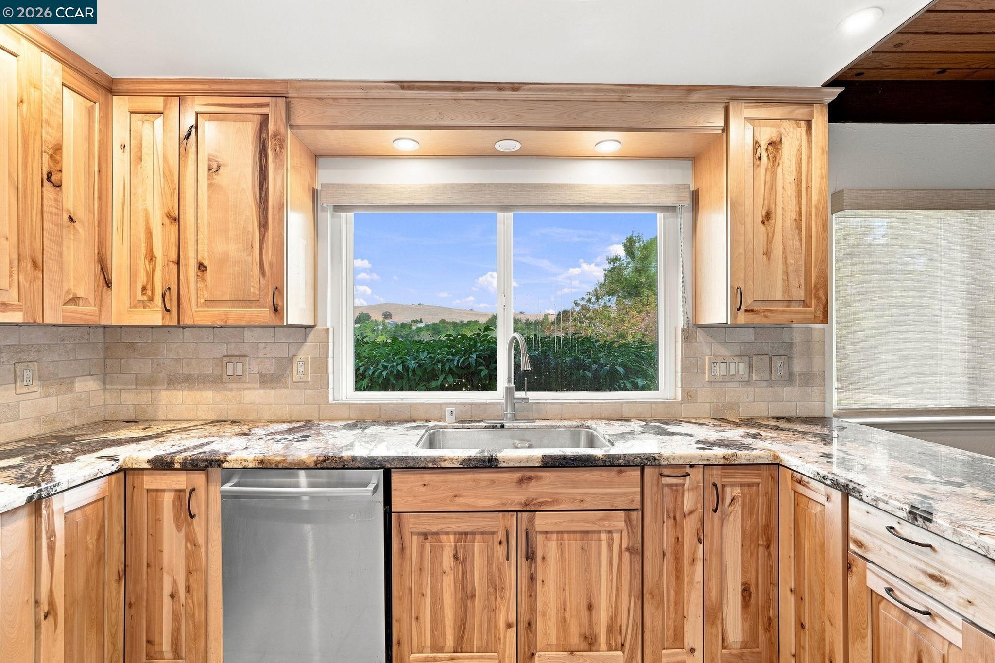 2685 Alhambra Way, Pinole CA 94564 — photo 17
