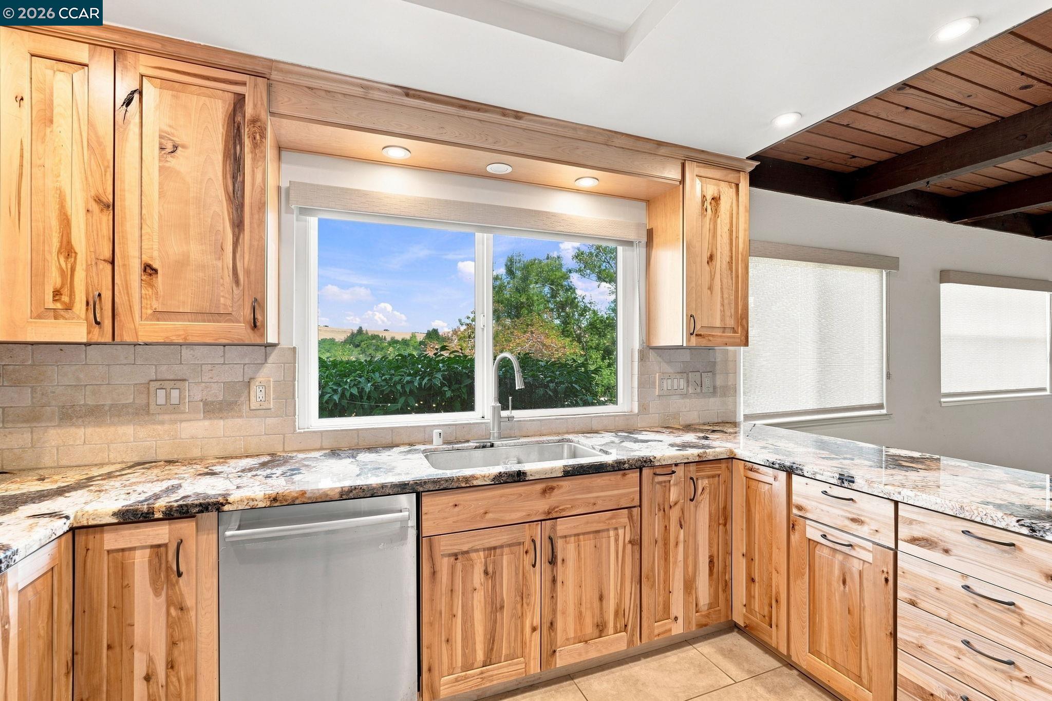 2685 Alhambra Way, Pinole CA 94564 — photo 18