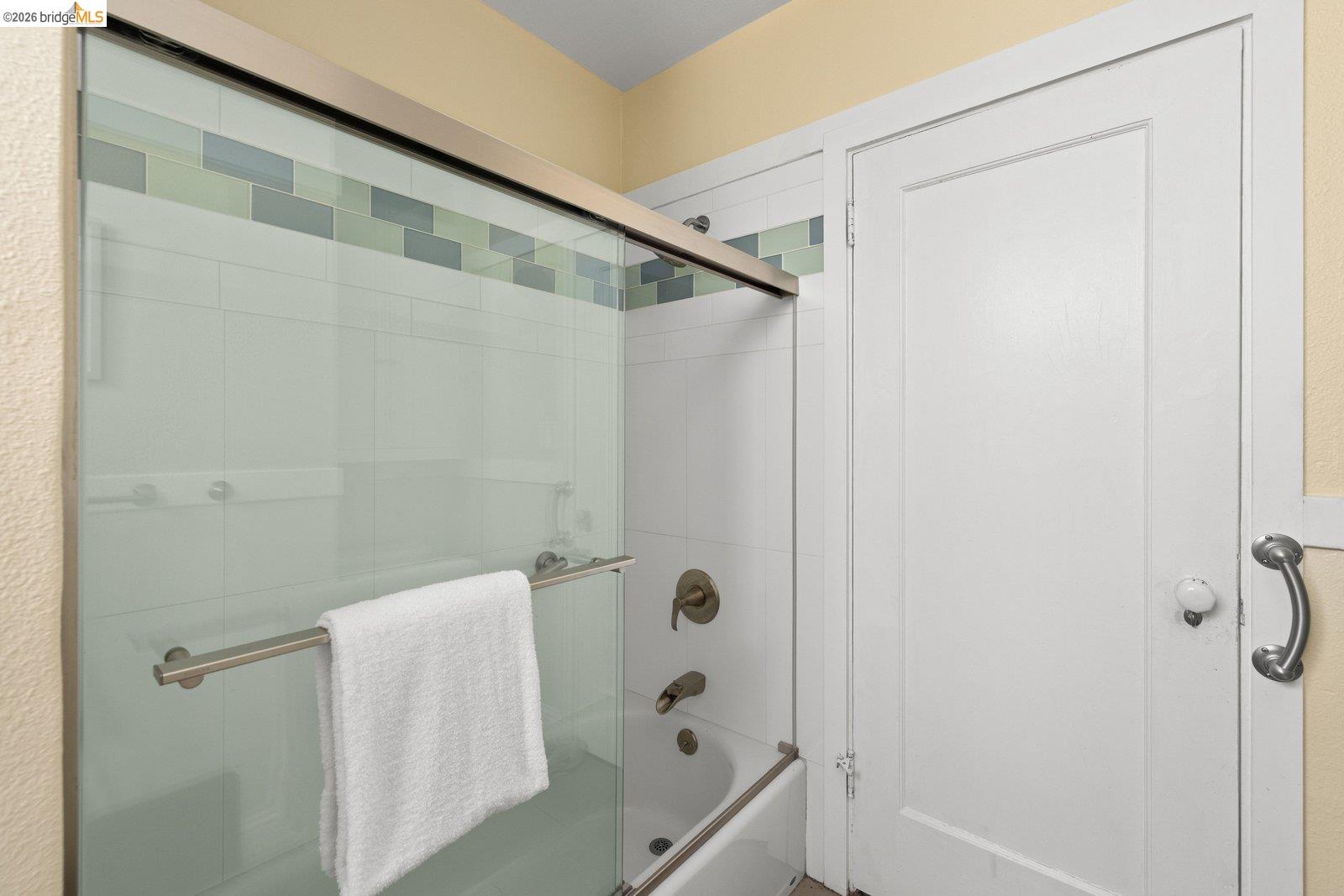 1927 Vicksburg Ave, Oakland CA 94601 — photo 20