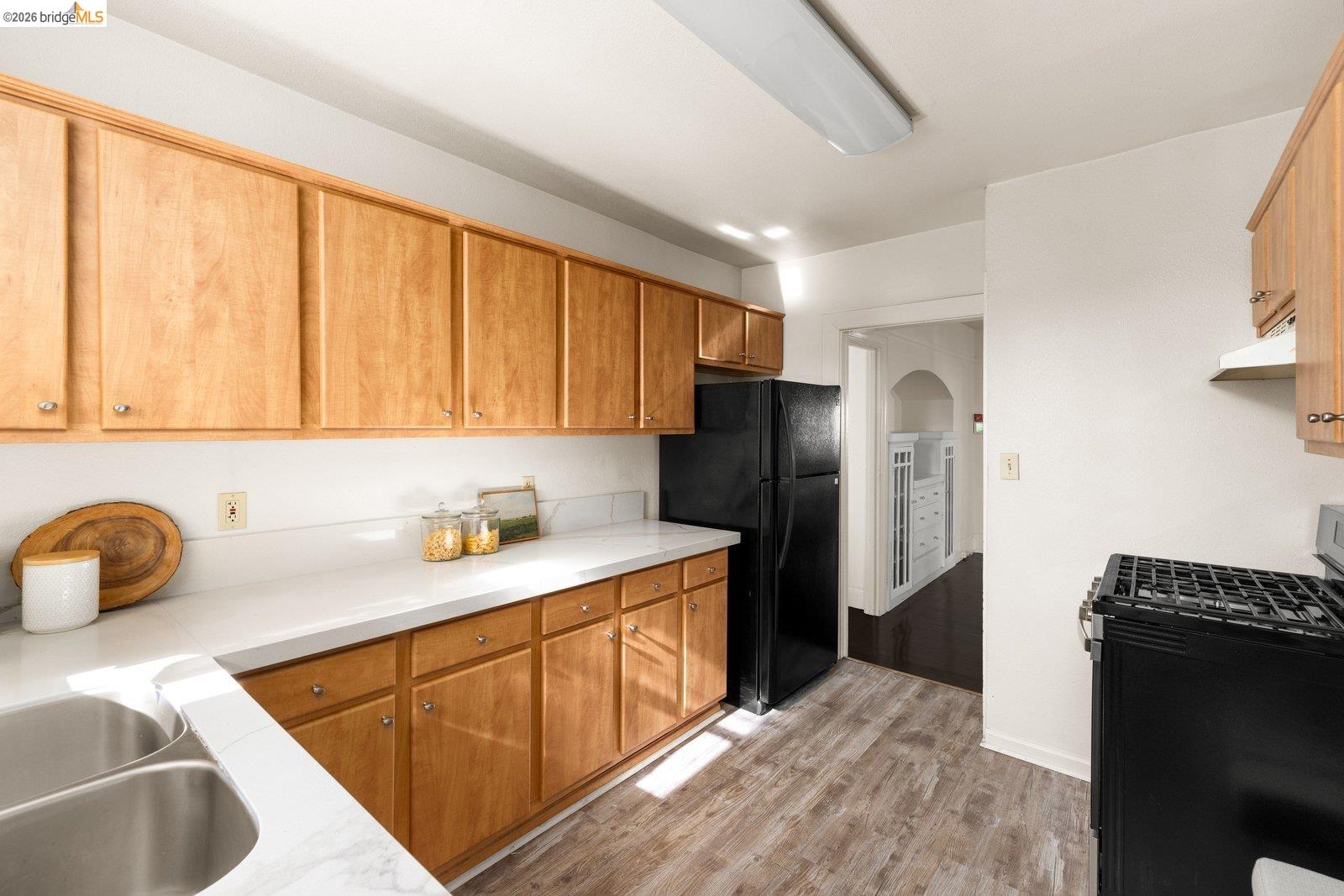 1927 Vicksburg Ave, Oakland CA 94601 — photo 24