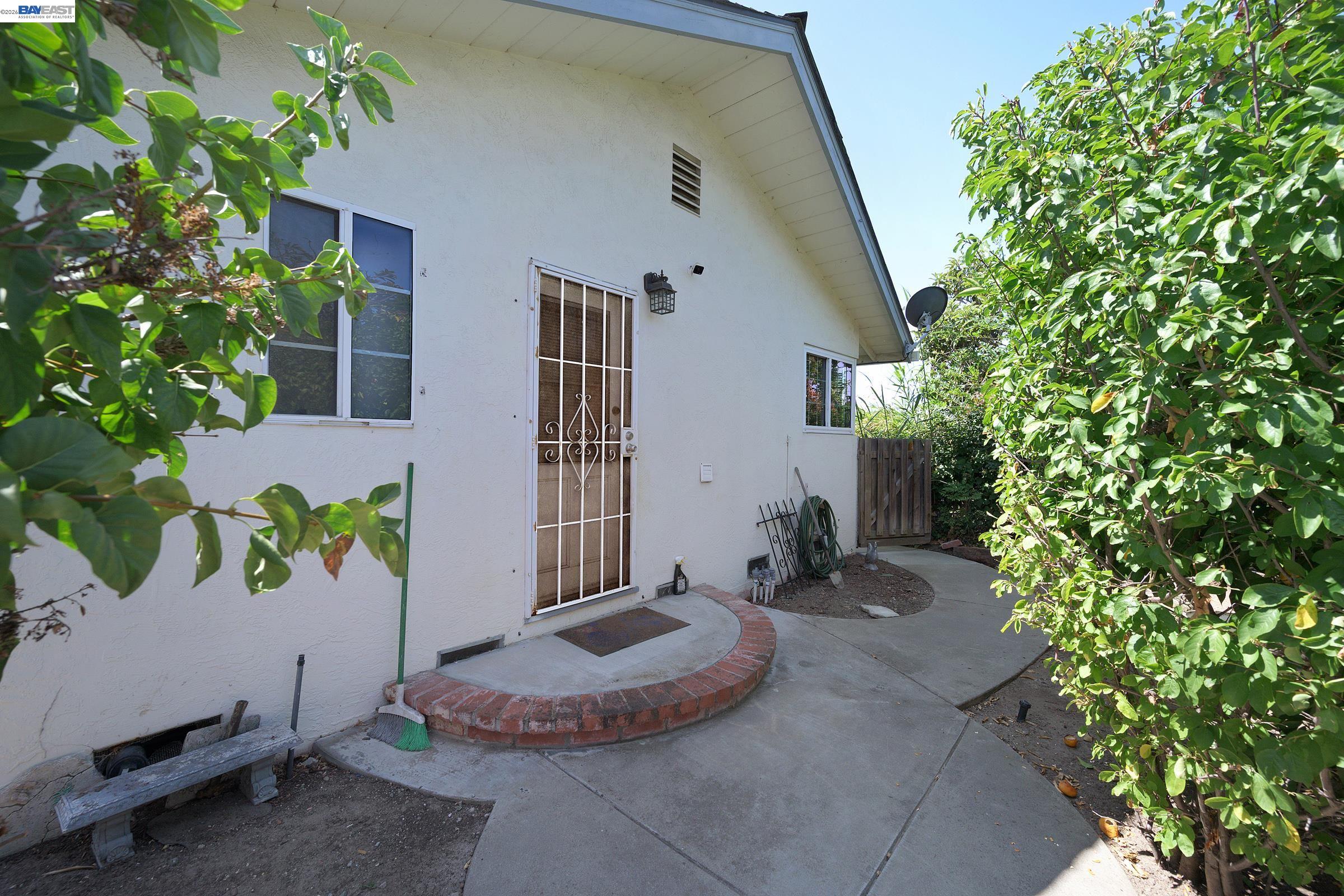 1254 Daily Dr, San Leandro CA 94577 — photo 38
