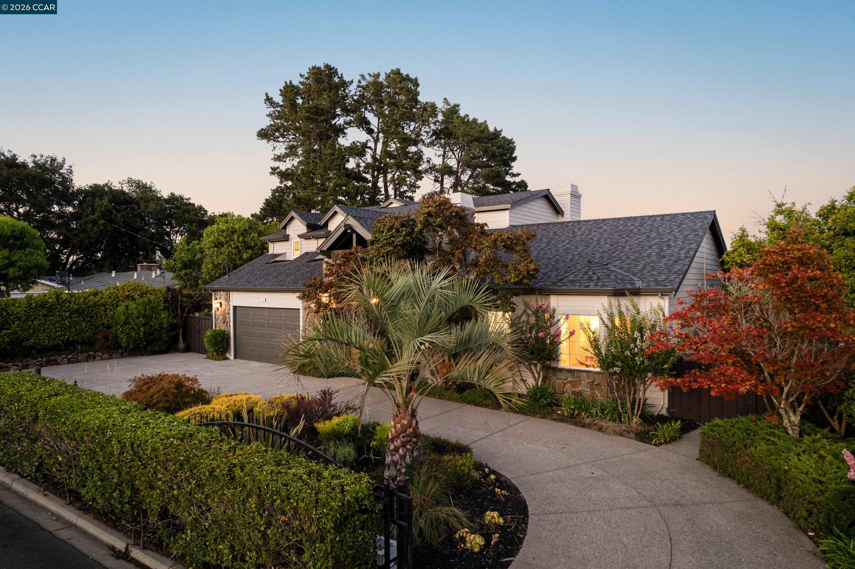 78 Scenic Dr