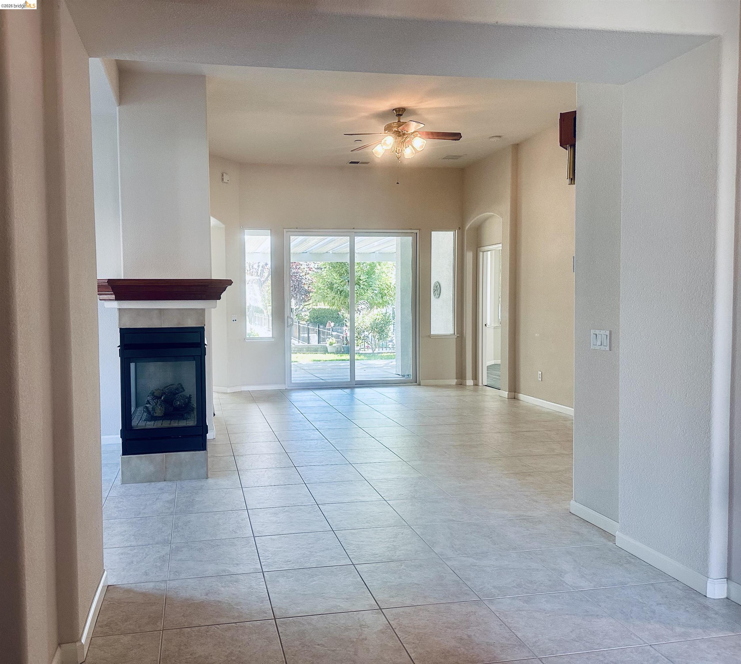 1116 Burghley Ln, Brentwood CA 94513 — photo 11