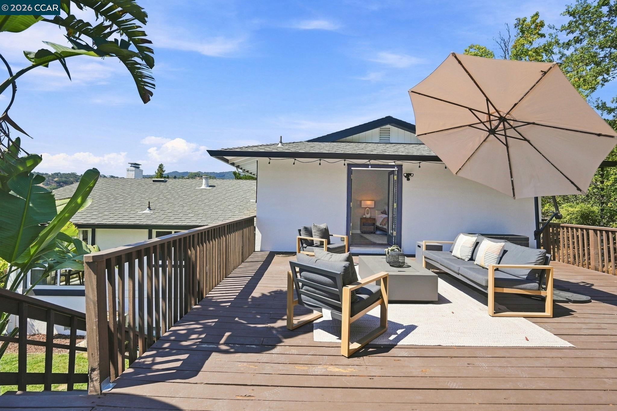 566 Webster Dr, Martinez CA 94553 — photo 38